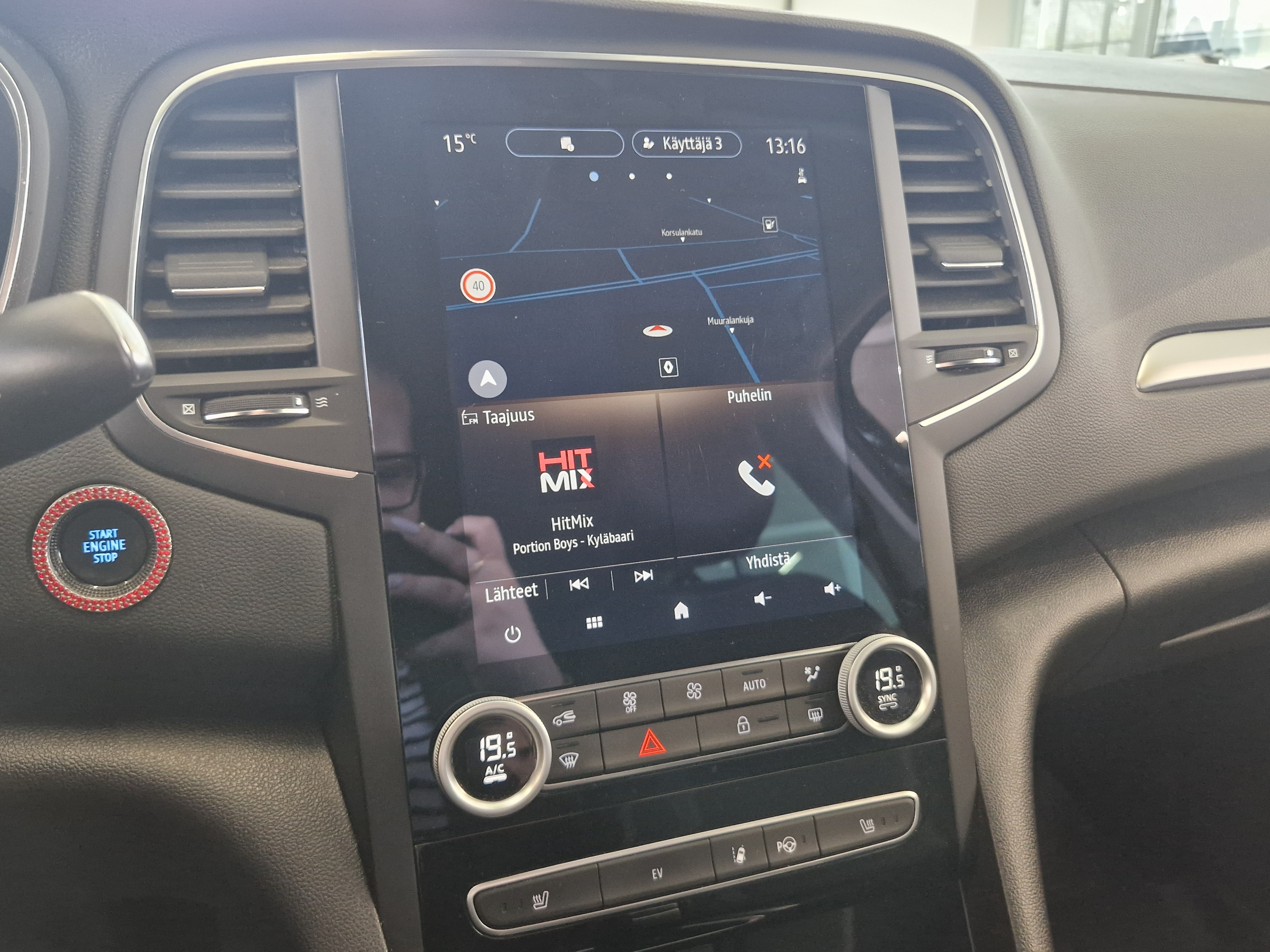 Renault MEGANE SPORT TOURER E-TECH PLUG-IN HYBRID INTENS