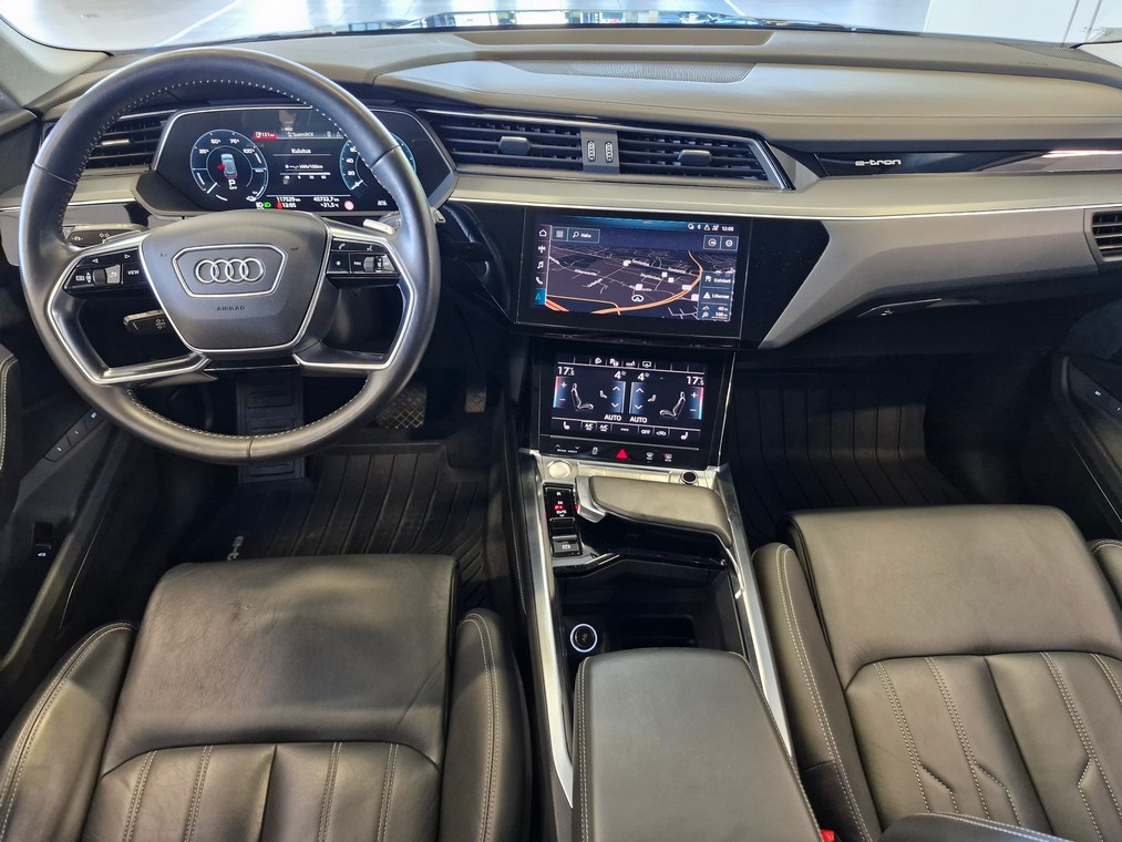 Audi E-TRON 55 QUATTRO