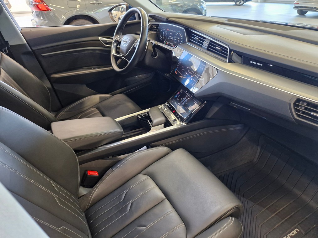 Audi E-TRON 55 QUATTRO