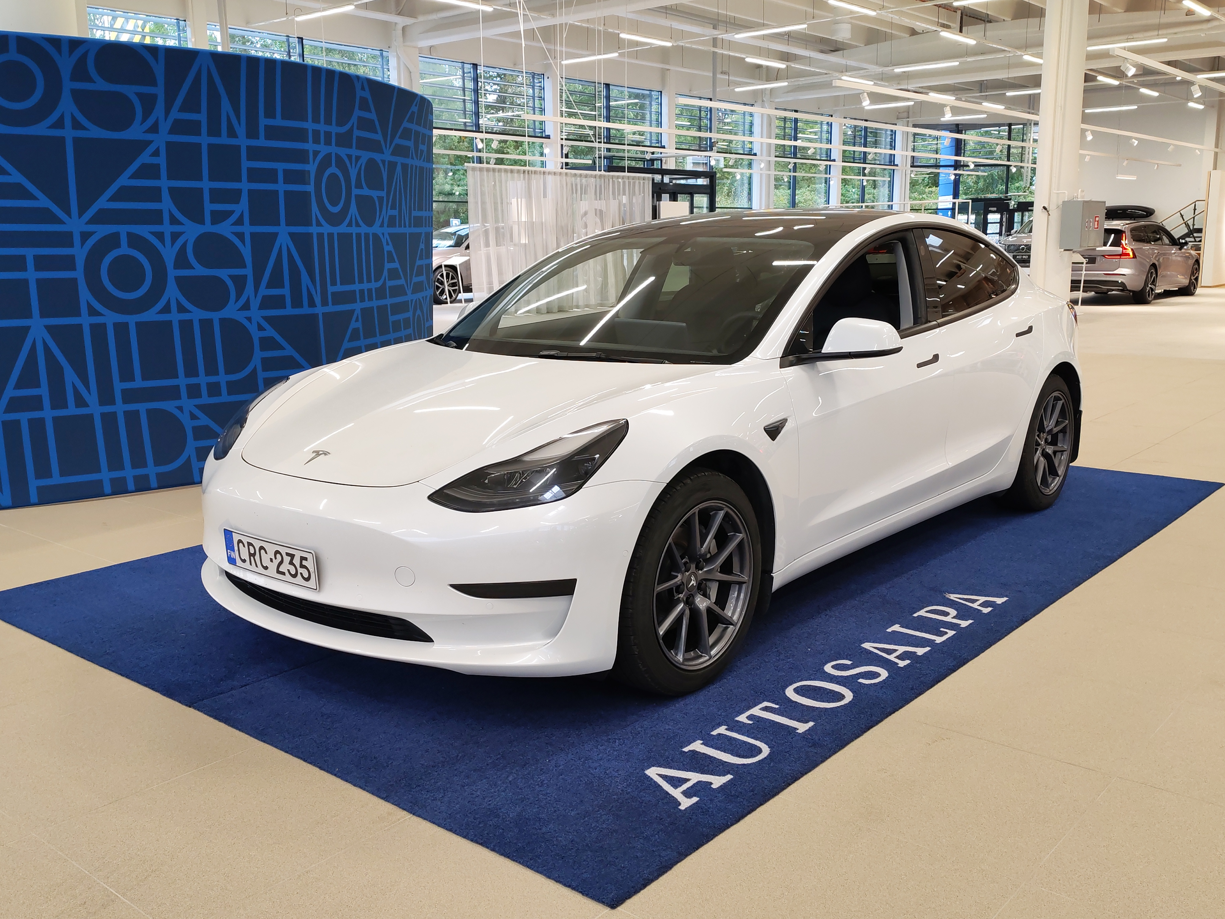 Tesla MODEL 3 STANDARD RANGE PLUS