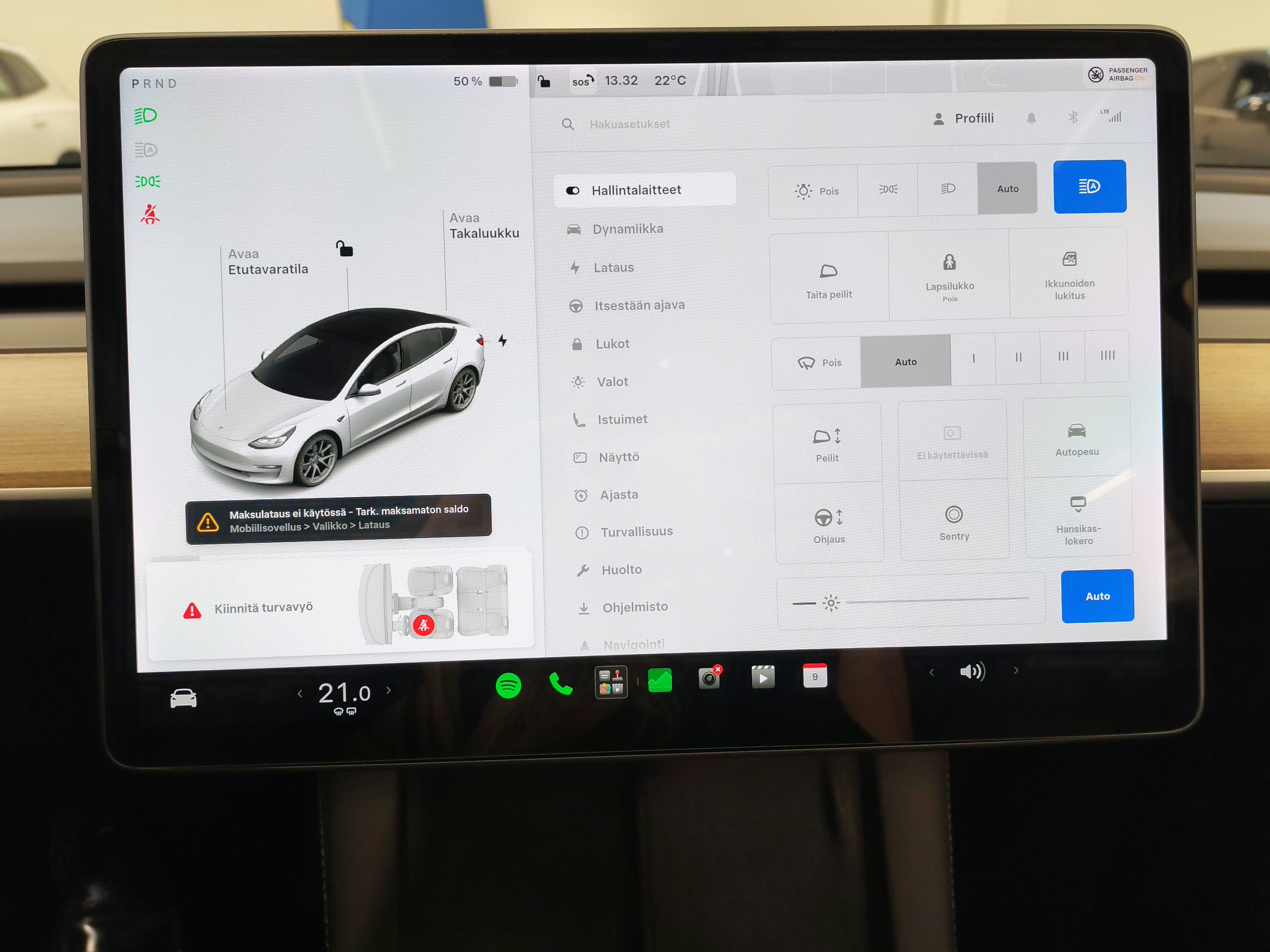Tesla MODEL 3 STANDARD RANGE PLUS