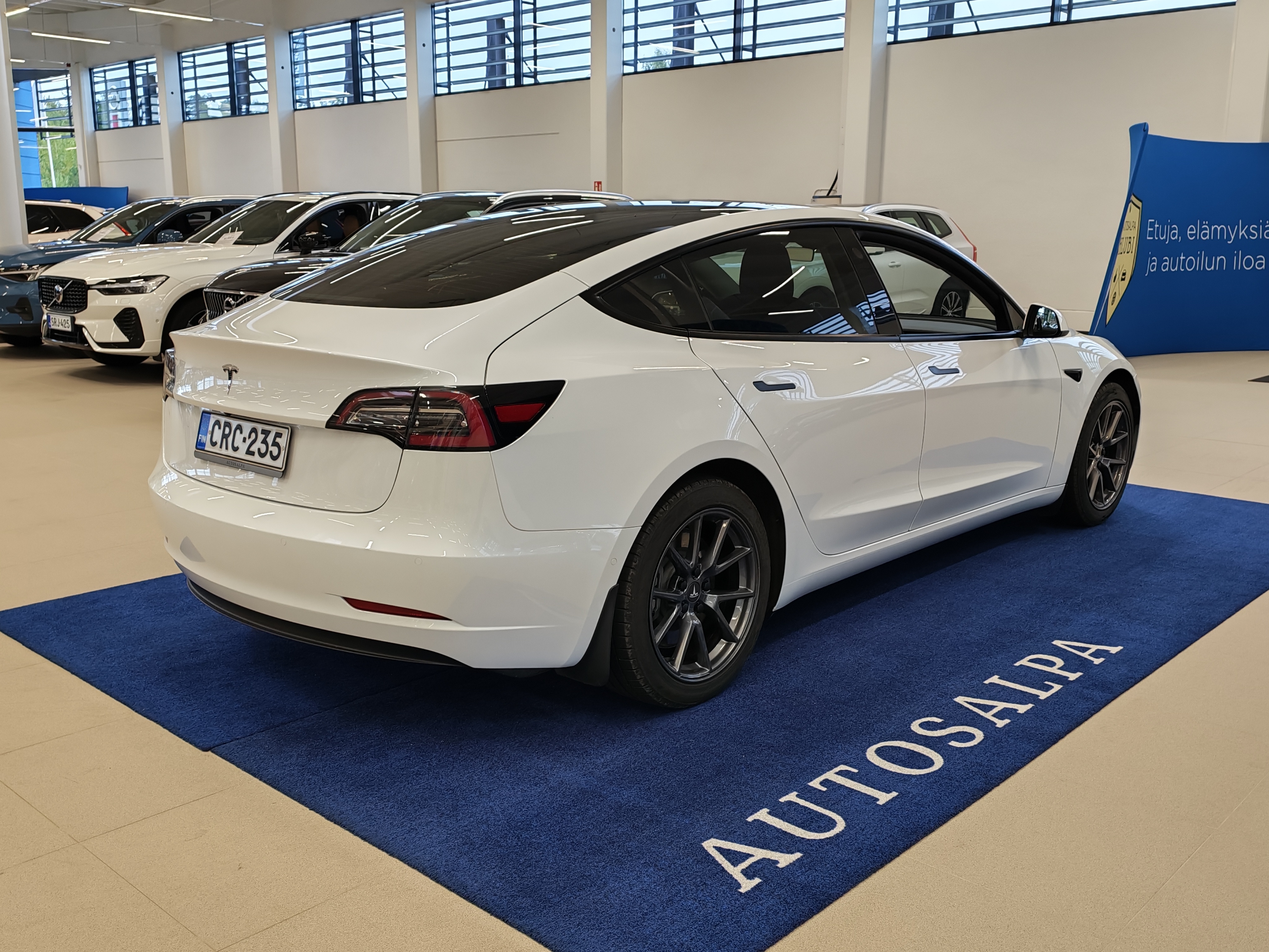 Tesla MODEL 3 STANDARD RANGE PLUS