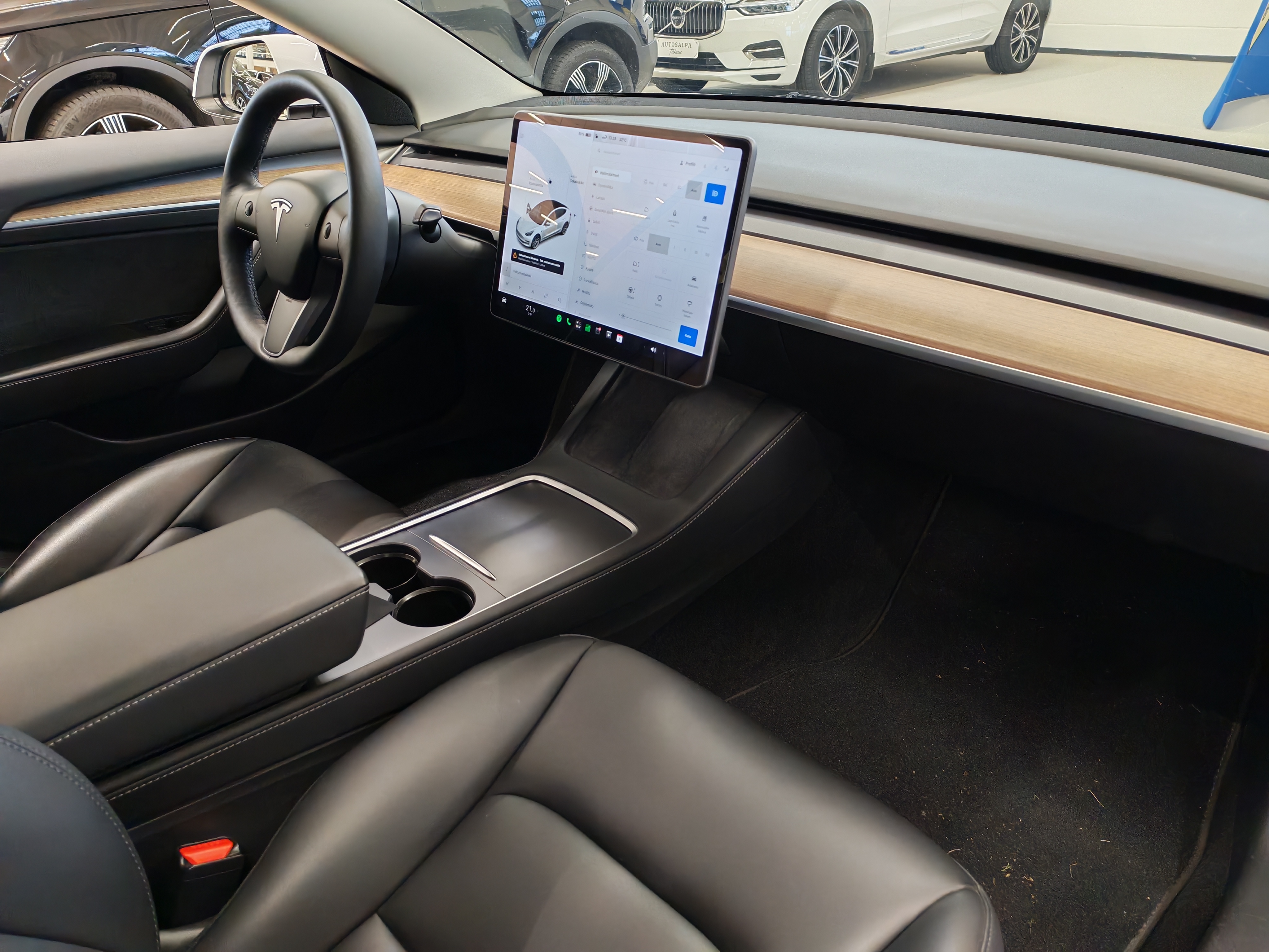 Tesla MODEL 3 STANDARD RANGE PLUS