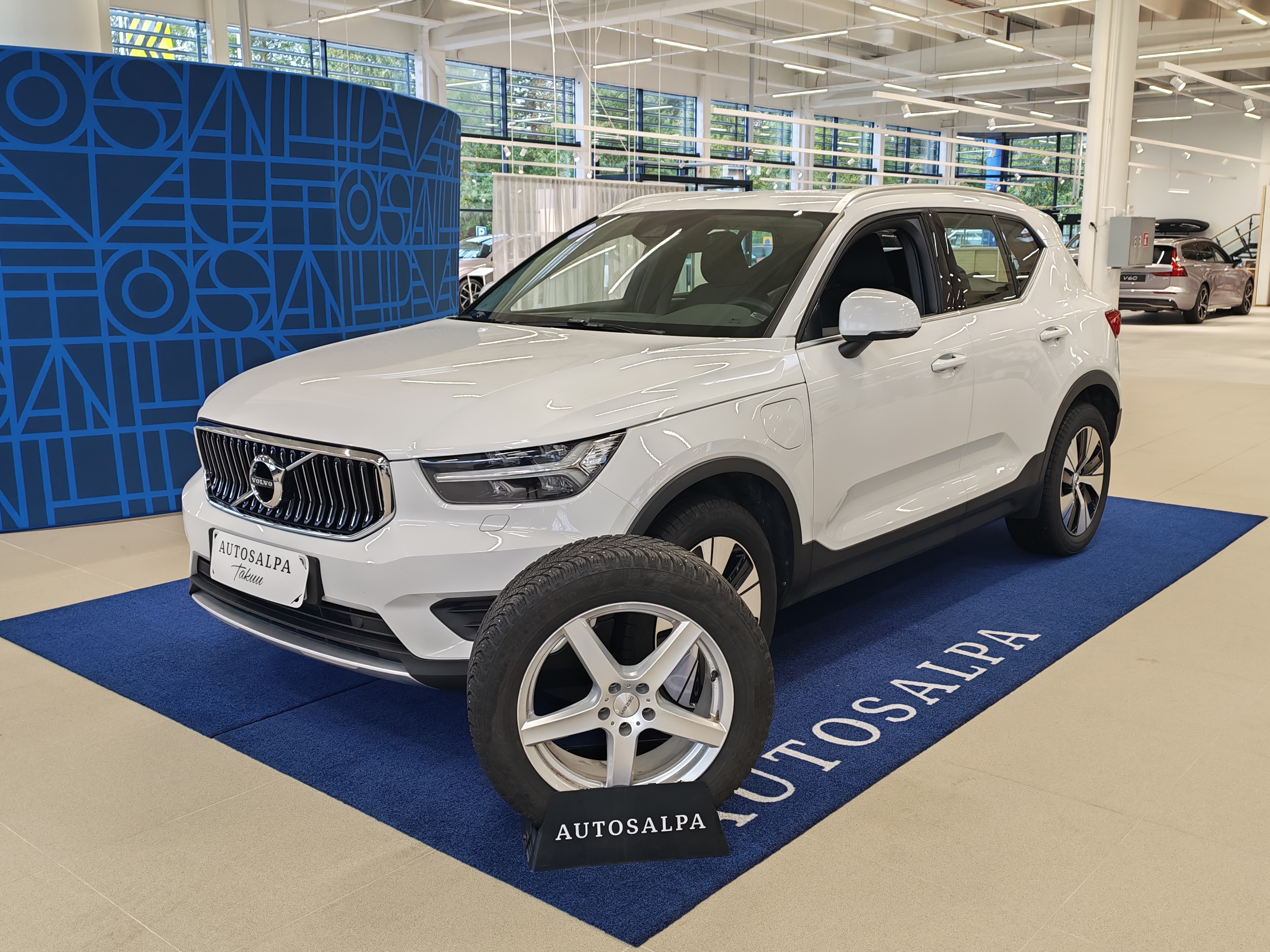 Volvo XC40 2022, kuva 2/17