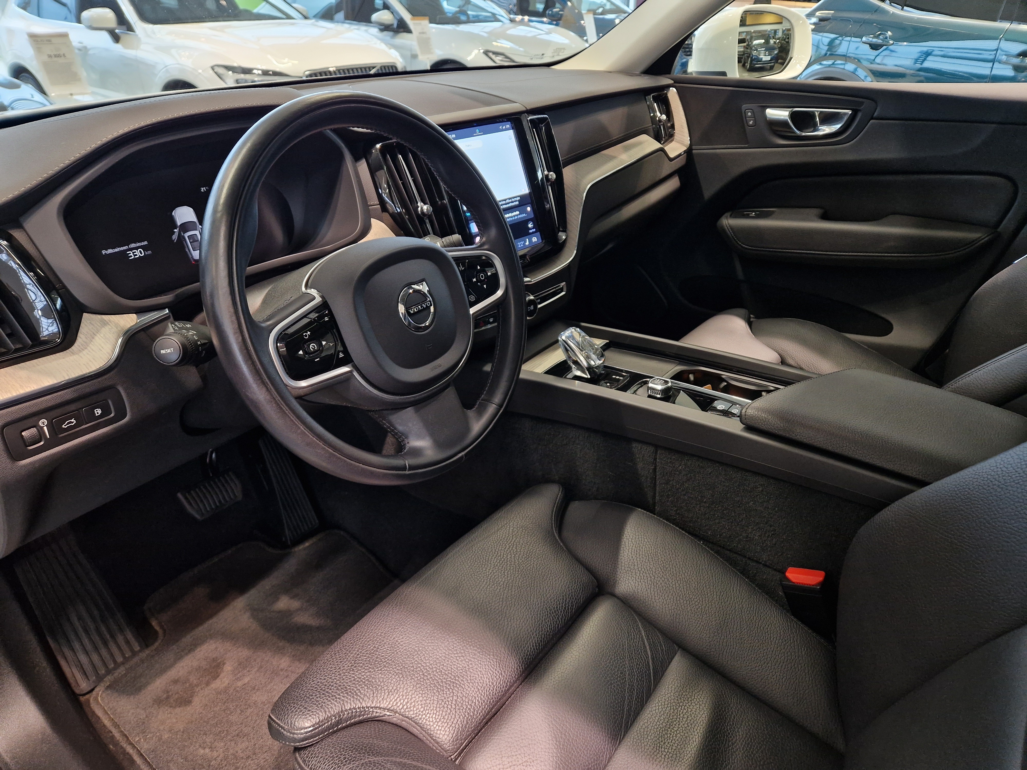 Volvo XC60 2022, kuva 6/25