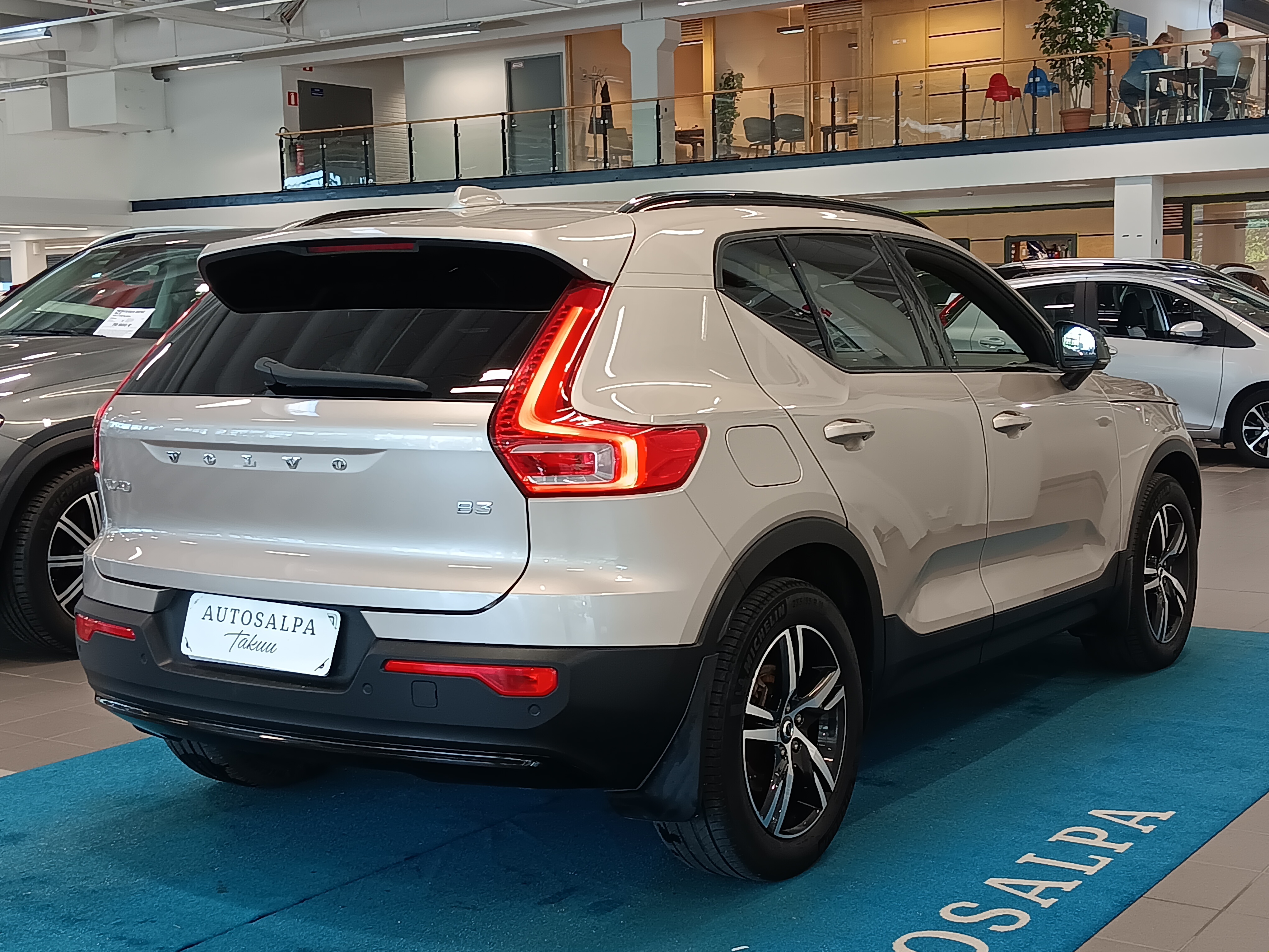Volvo XC40 B3 MHEV BUSINESS PLUS DARK DCT AUT