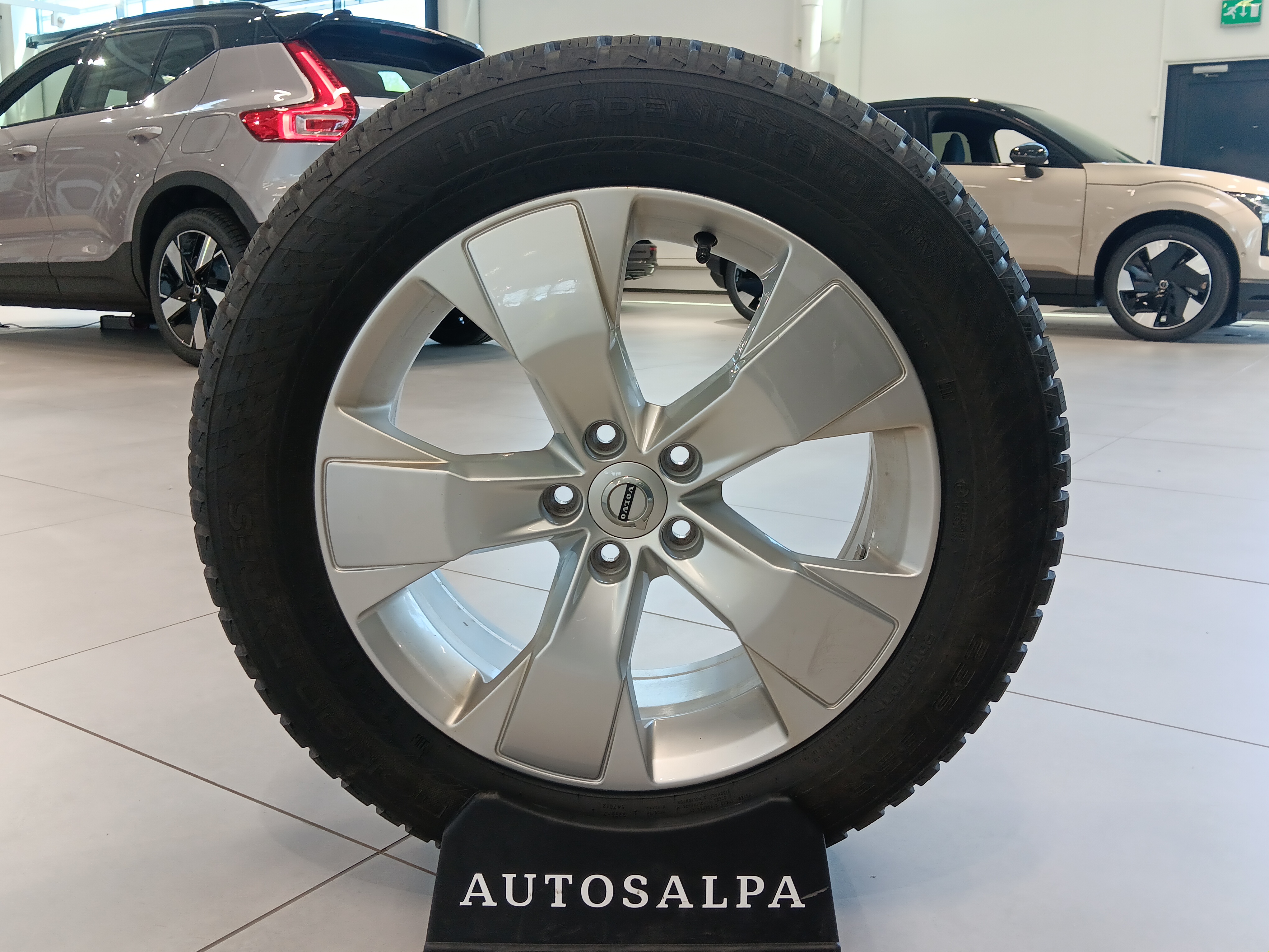 Volvo XC40 B3 MHEV BUSINESS PLUS DARK DCT AUT