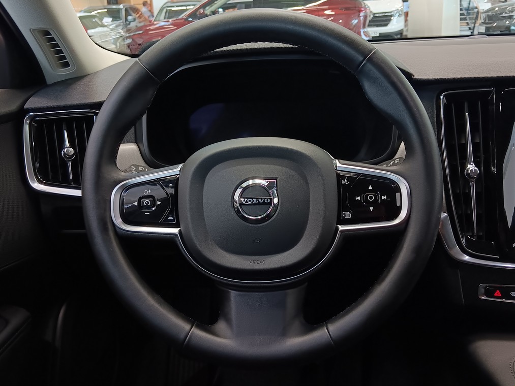 Volvo V90 CROSS COUNTRY B4 AWD D-MHEV BUSINESS PLUS AUT