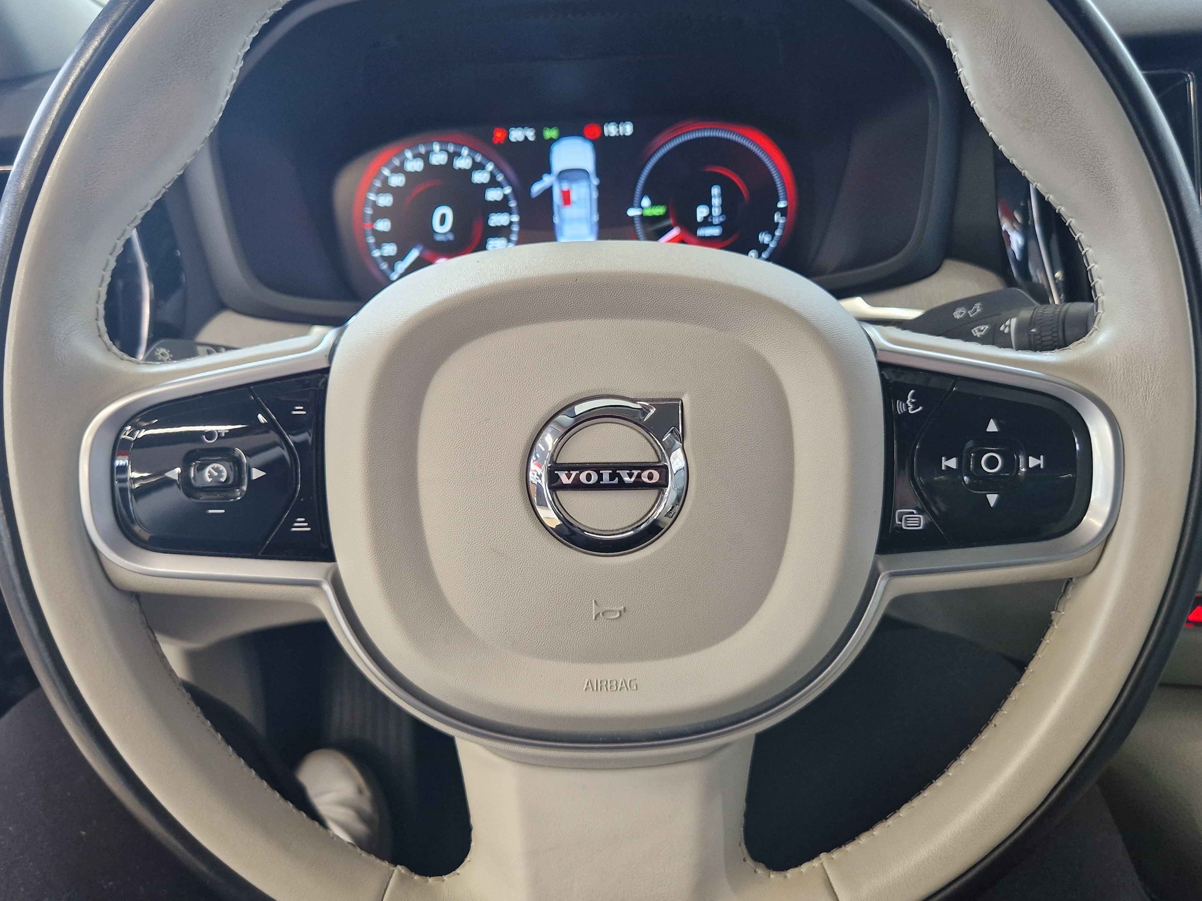 Volvo S60 T8 TWE AWD  INSCRIPTION TAKUU 24KK/40TKM