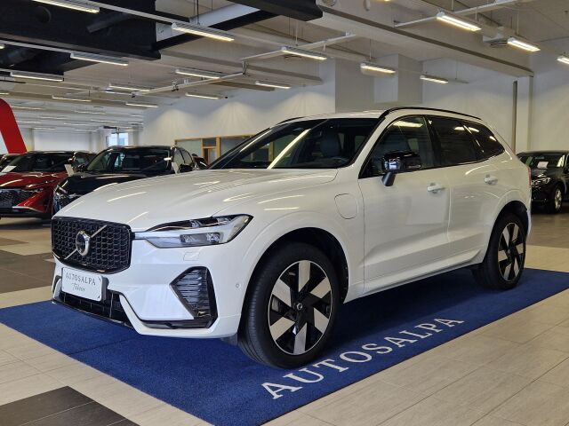 volvo XC60 T8 AWD LONG RANGE ULTIMATE DARK TAKUU 24KK/40TKM