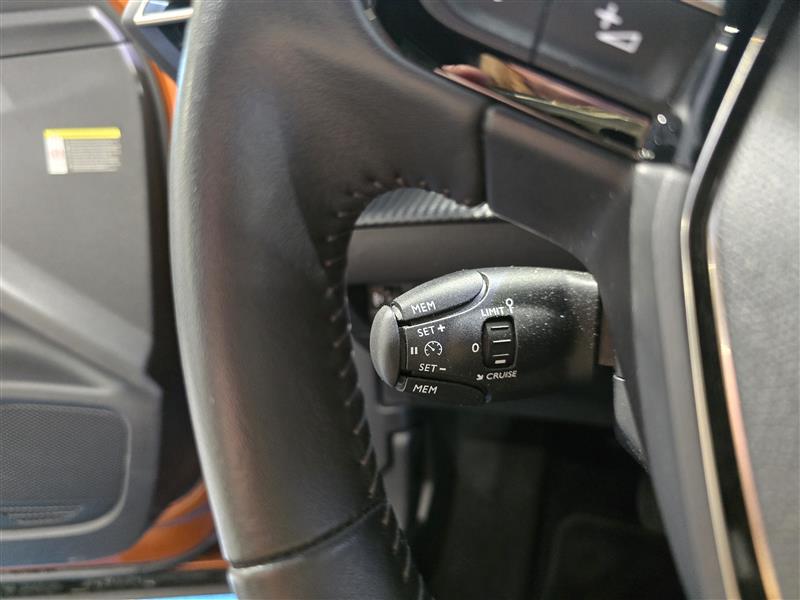 Peugeot E-2008 ACTIVE PACK 50 KWH 136 AUTOMAATTI