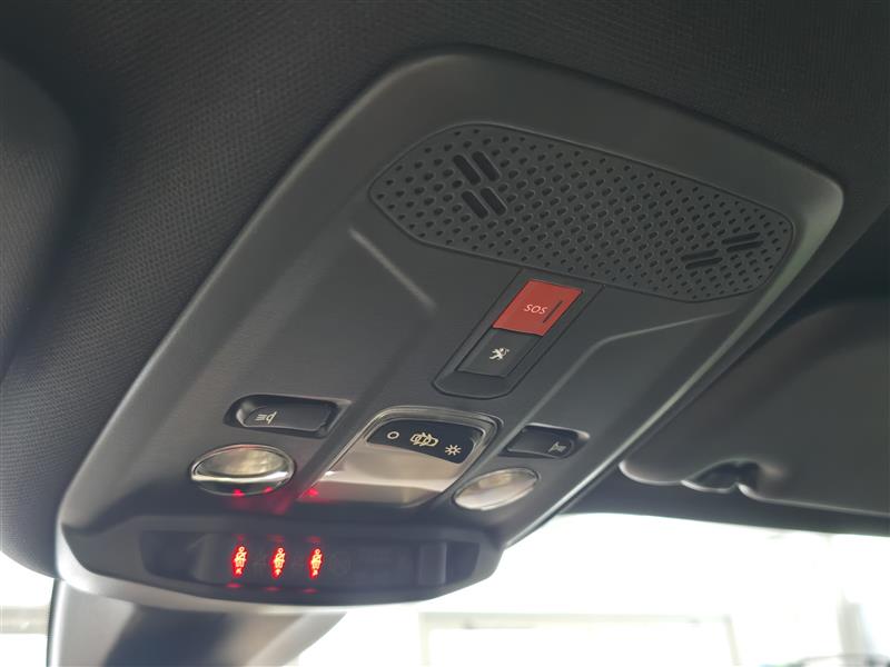 Peugeot E-2008 ACTIVE PACK 50 KWH 136 AUTOMAATTI