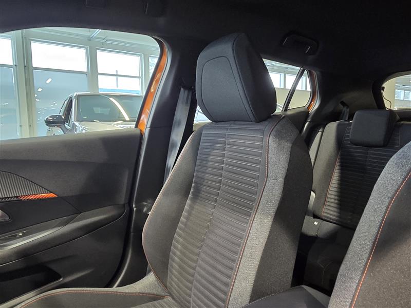 Peugeot E-2008 ACTIVE PACK 50 KWH 136 AUTOMAATTI