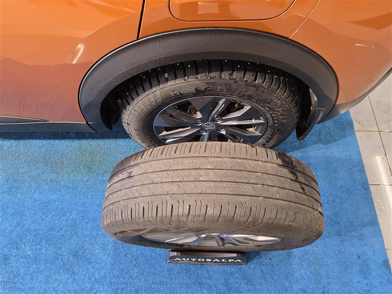 Peugeot E-2008 ACTIVE PACK 50 KWH 136 AUTOMAATTI