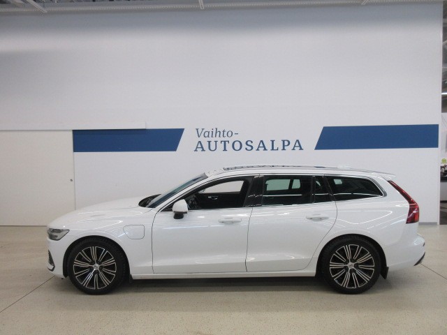 Volvo V60 T8 AWD BUSINESS INSCRIPTION AUT TAKUU 24KK/40TKM