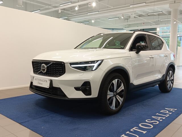 volvo XC40 T4 TWE PLUS DARK TAKUU 24KK/40TKM