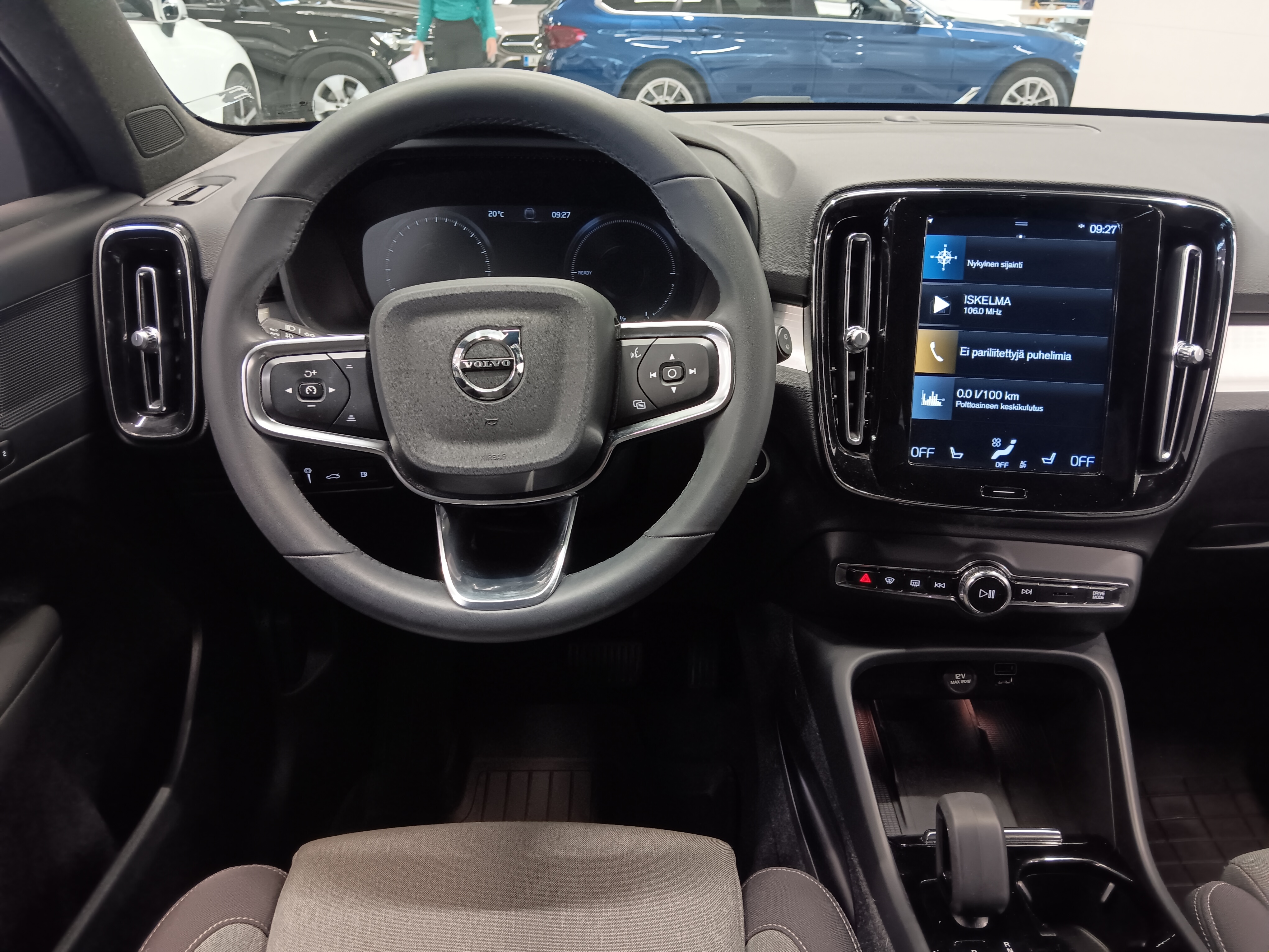 Volvo XC40 T4 TWE PLUS DARK TAKUU 24KK/40TKM