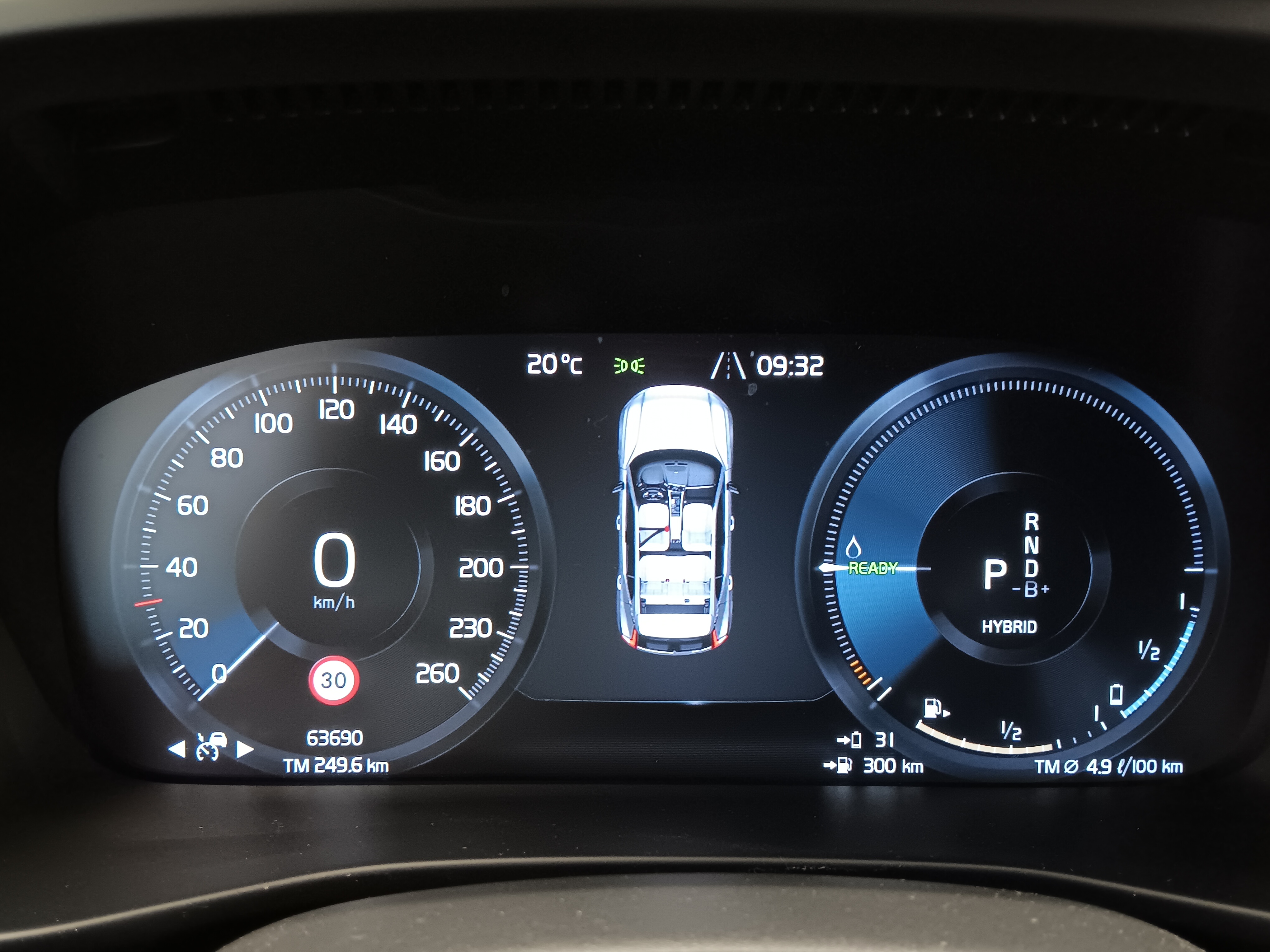 Volvo XC40 T4 TWE PLUS DARK TAKUU 24KK/40TKM