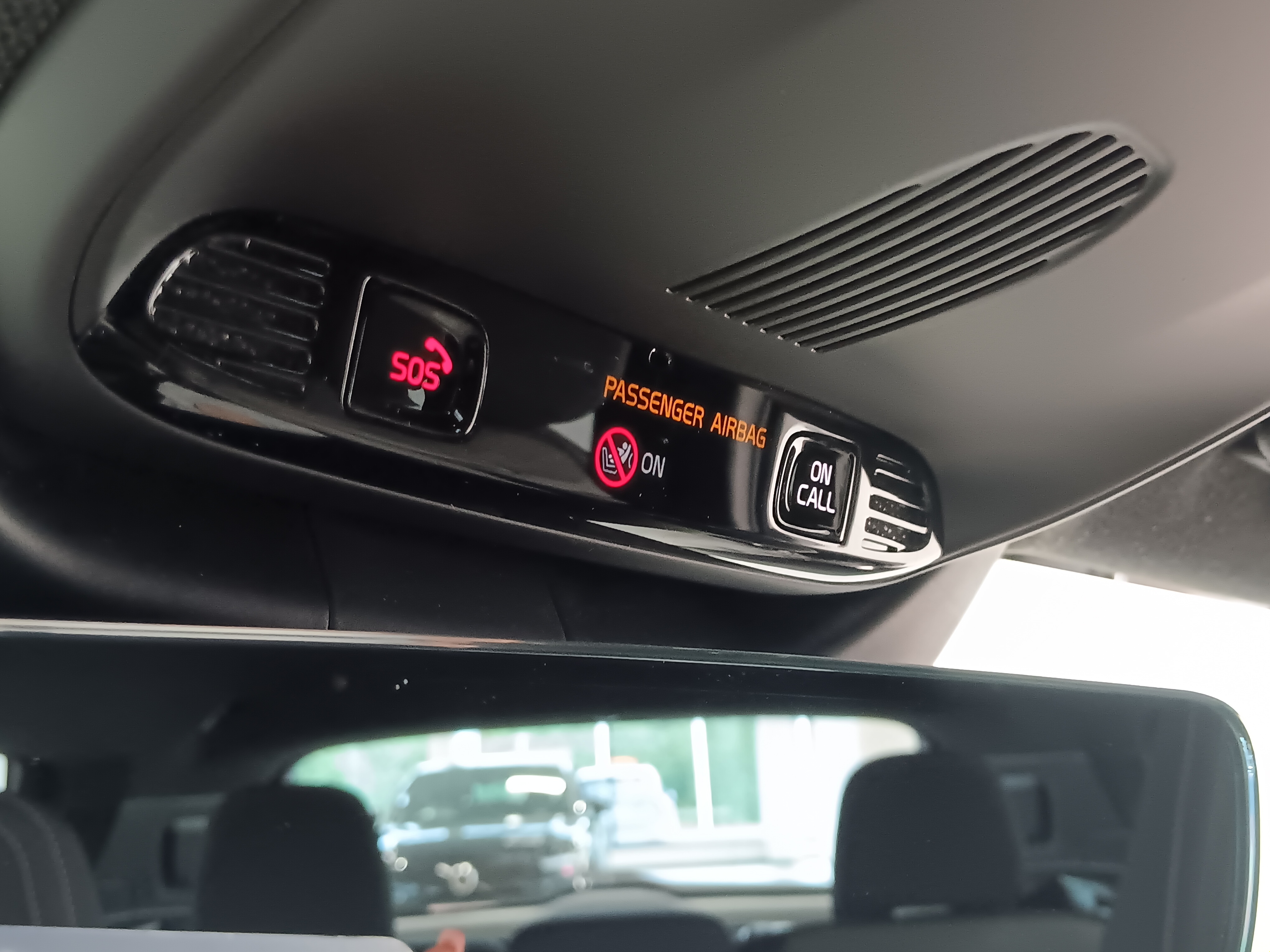 Volvo XC40 T4 TWE PLUS DARK TAKUU 24KK/40TKM