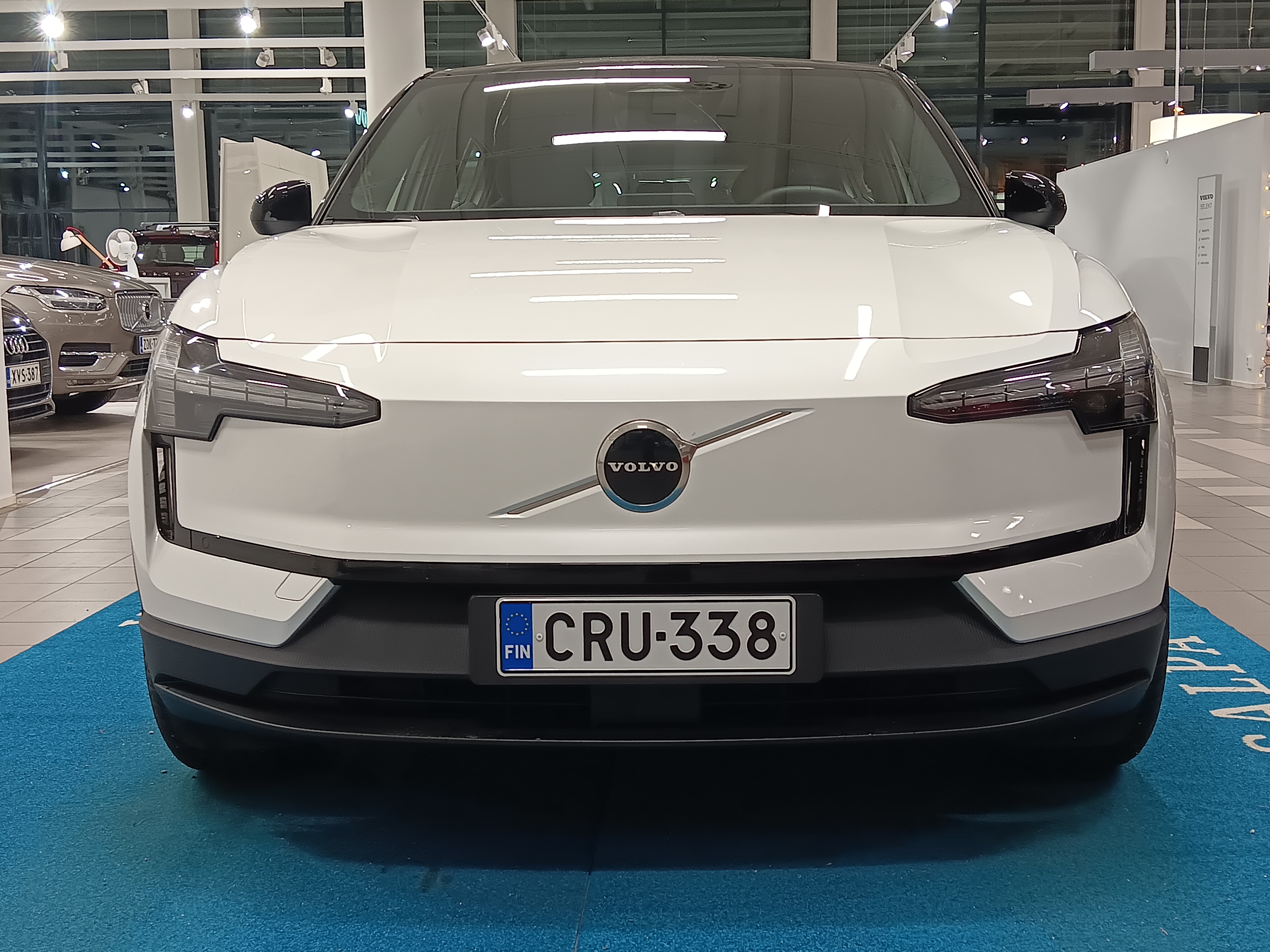 Volvo EX30 SINGLE EXTENDED RANGE PLUS.