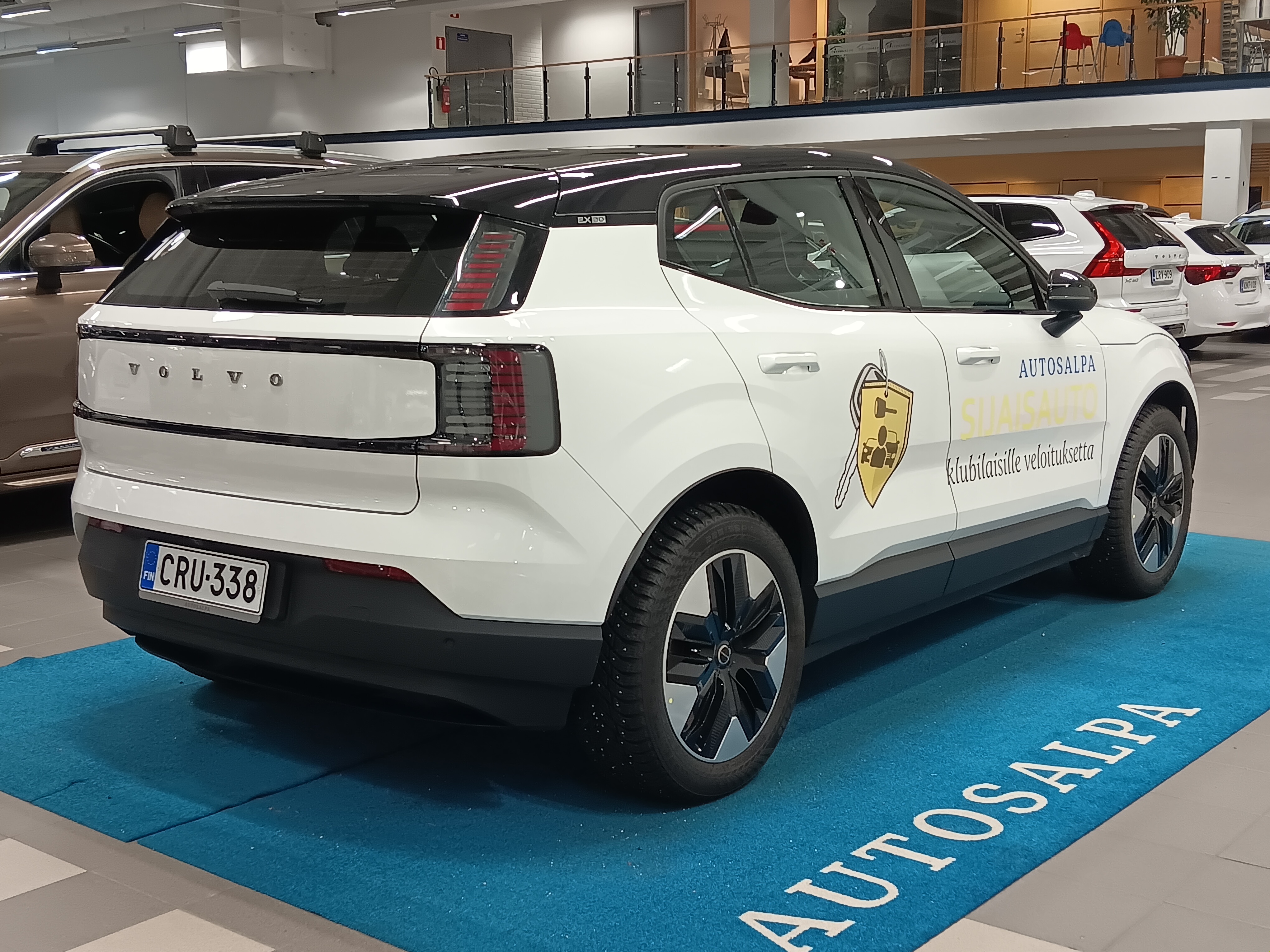 Volvo EX30 SINGLE EXTENDED RANGE PLUS.