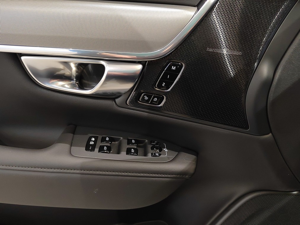 Volvo V90 T6 AWD LONG RANGE ULTRA DARK AUT.