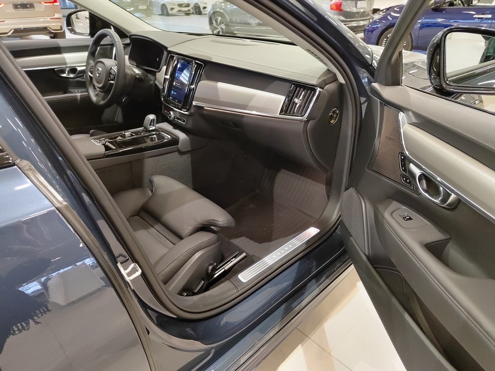 Volvo V90 T6 AWD LONG RANGE ULTRA DARK AUT.