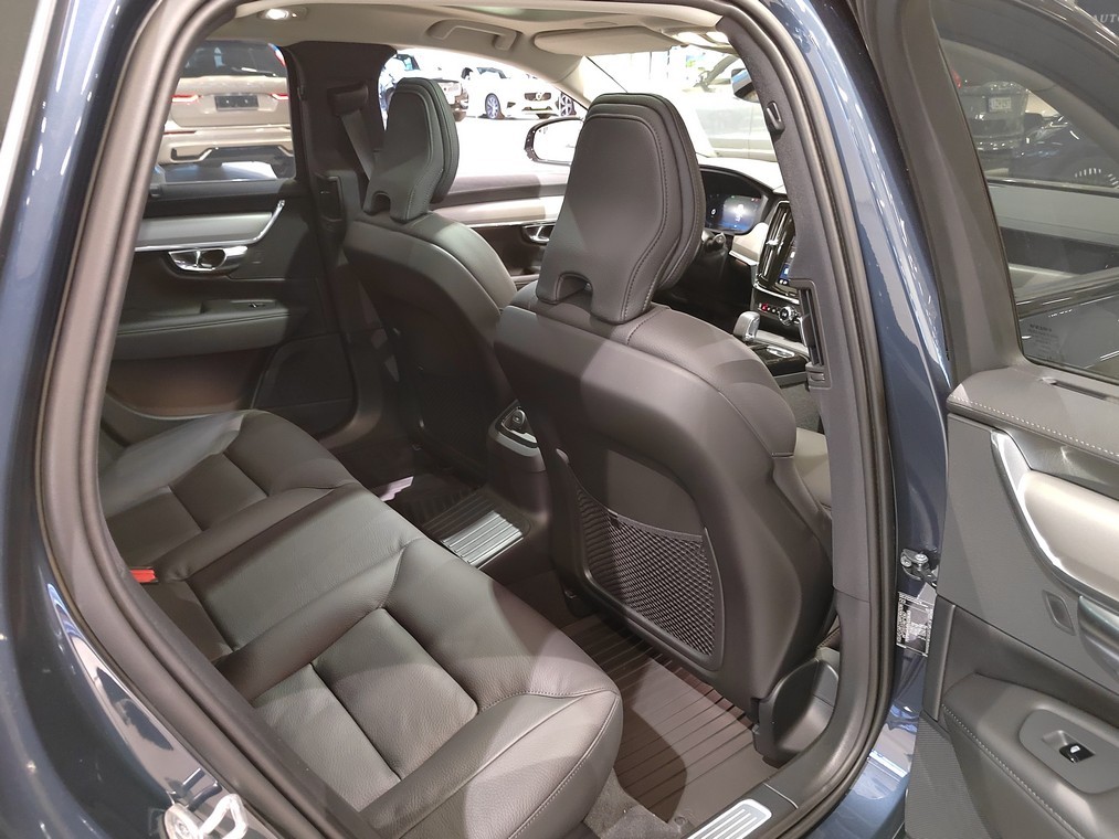 Volvo V90 T6 AWD LONG RANGE ULTRA DARK AUT.