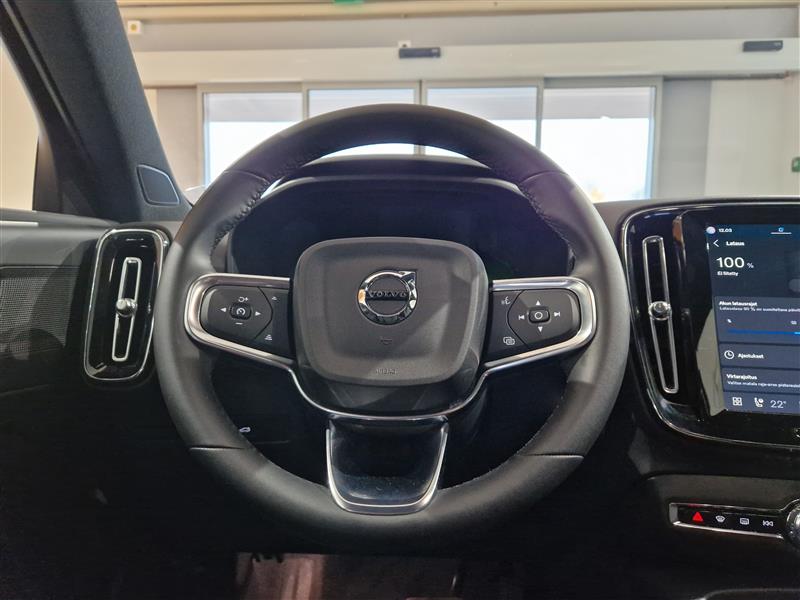 Volvo EX40 TWIN PERFORMANCE PLUS PRO BLACK EDITION