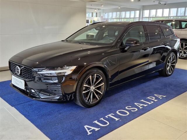 volvo V60 T6 AWD LONG RANGE PLUS PRO DARK TAKUU 24KK/40TKM