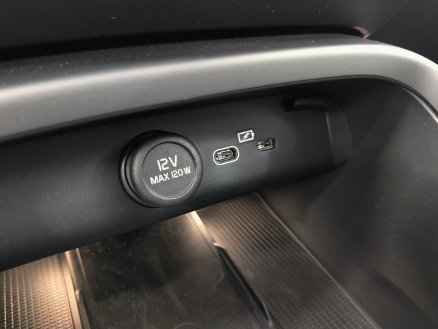 Volvo EX40 TWIN PLUS PRO