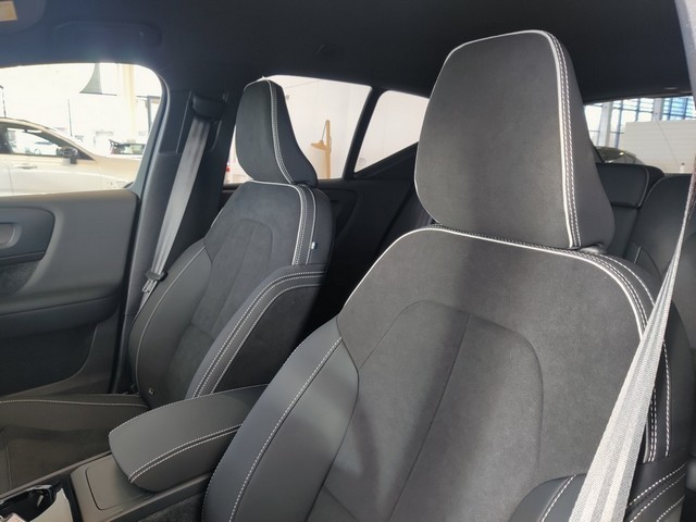 Volvo EX40 TWIN PLUS PRO