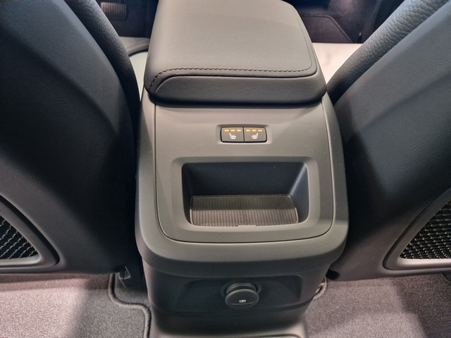 Volvo XC60 T6 AWD LONG RANGE PLUS PRO DARK