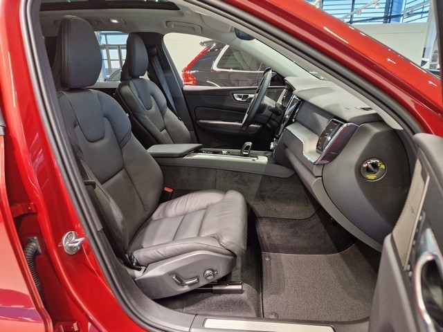 Volvo XC60 T6 AWD LONG RANGE PLUS PRO DARK