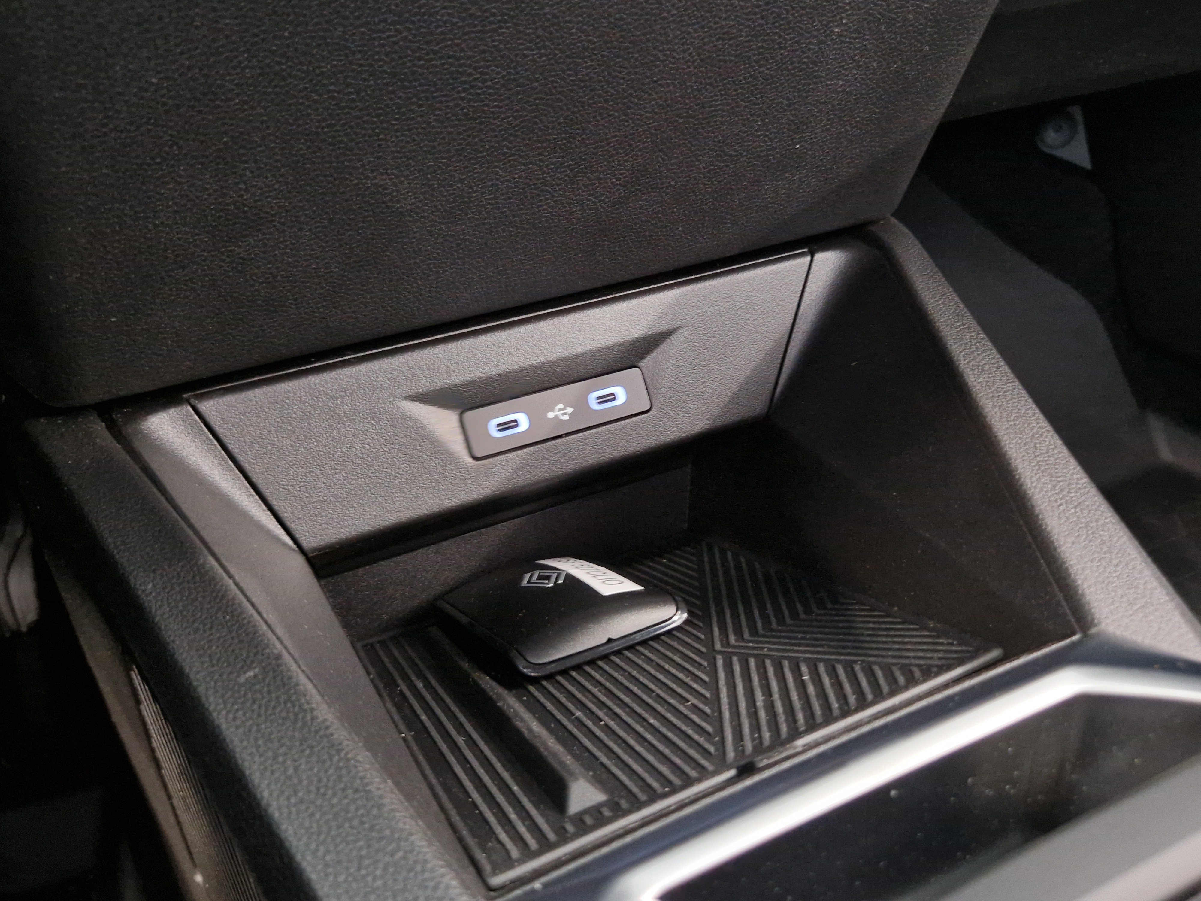 Renault CLIO TCE 115 EDC TECHNO