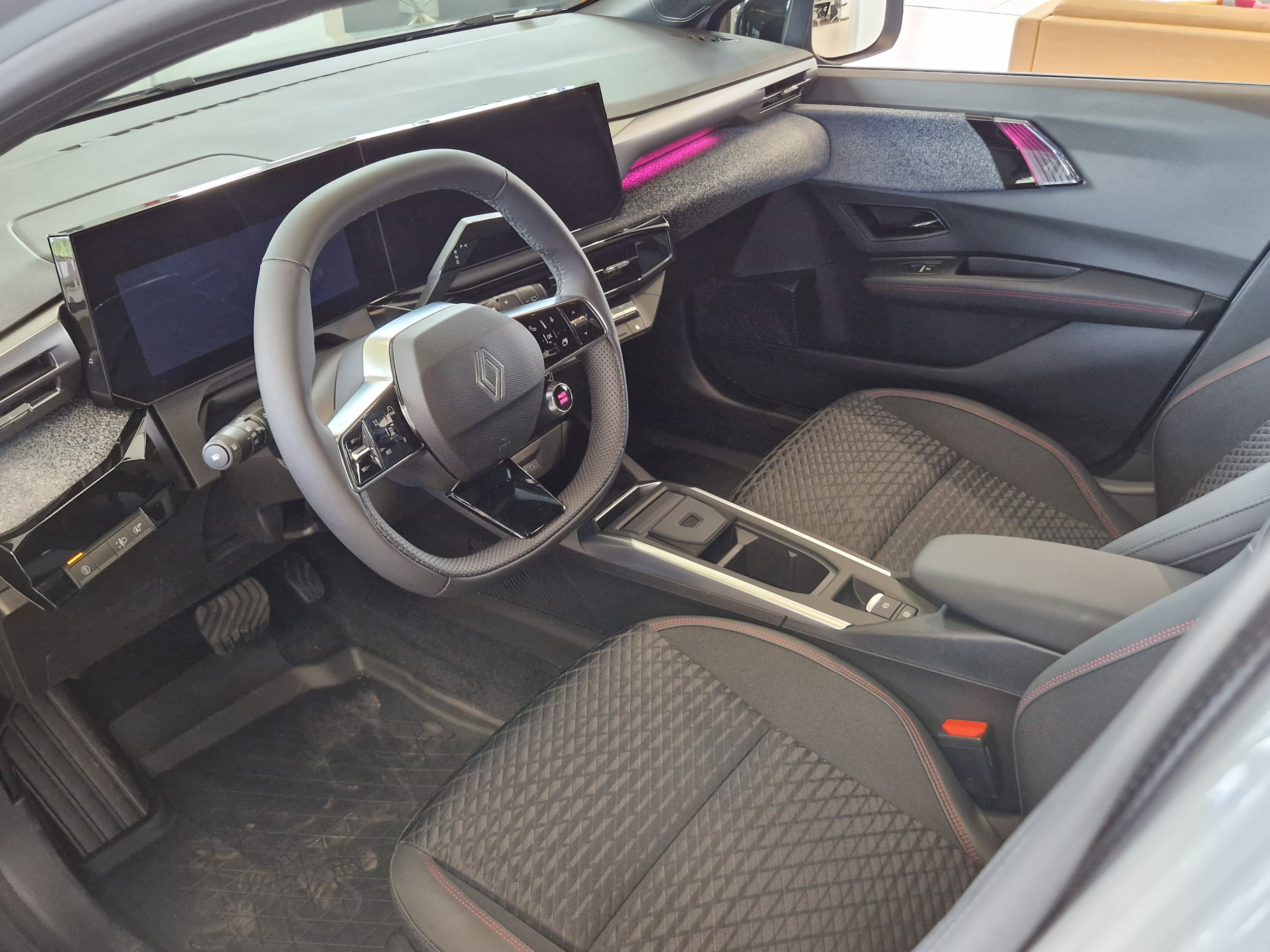 Renault CLIO TCE 115 EDC TECHNO