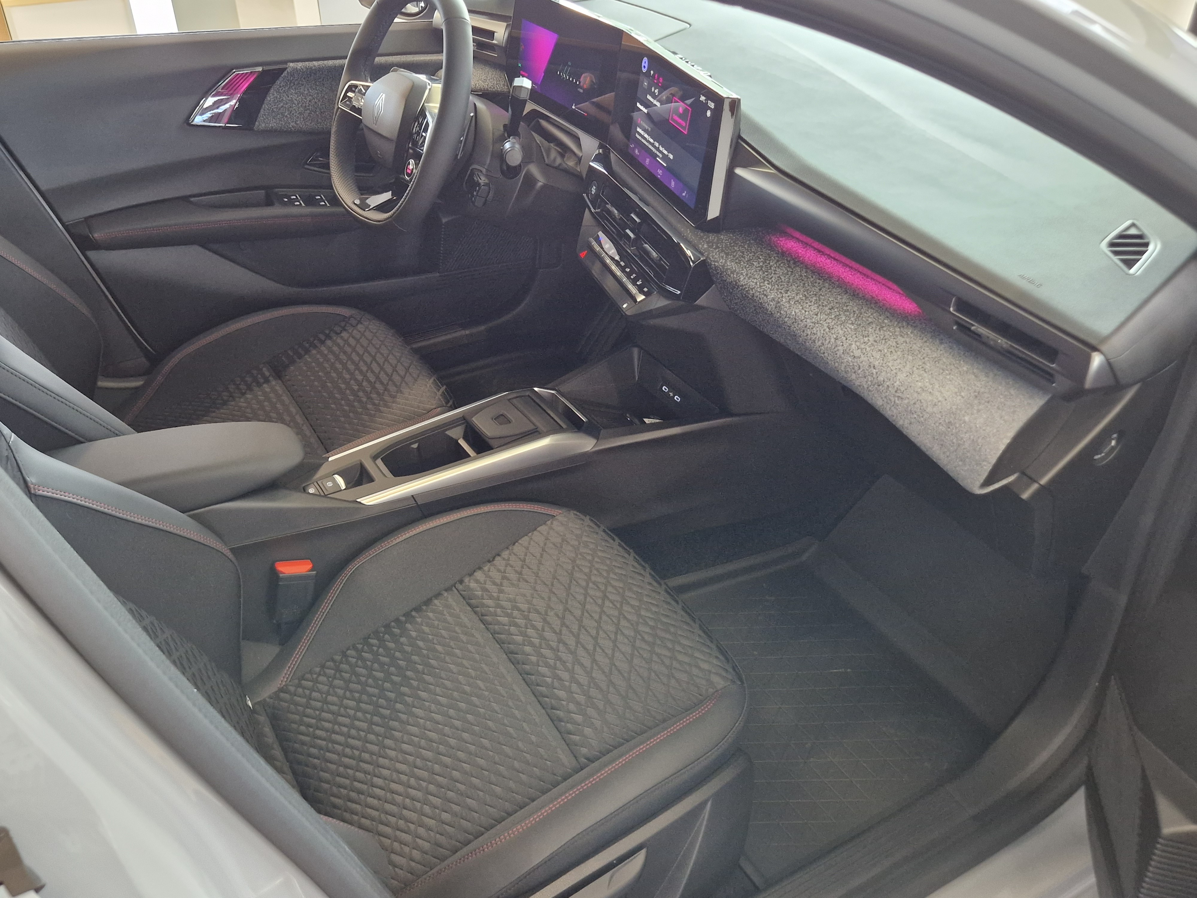 Renault CLIO TCE 115 EDC TECHNO