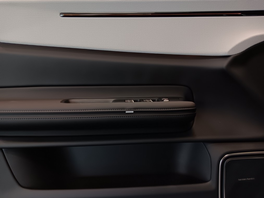 Polestar 4 LONG RANGE DUAL MOTOR PLUS TAKUU 24KK/40TKM