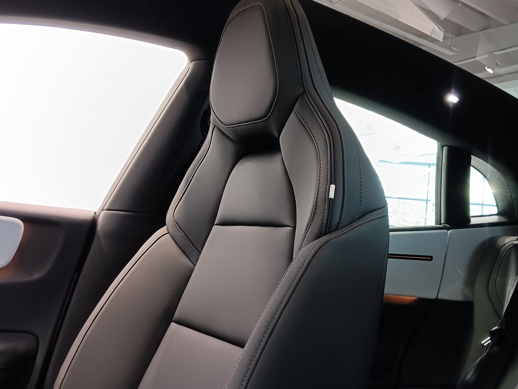 Polestar 4 LONG RANGE DUAL MOTOR PLUS TAKUU 24KK/40TKM.