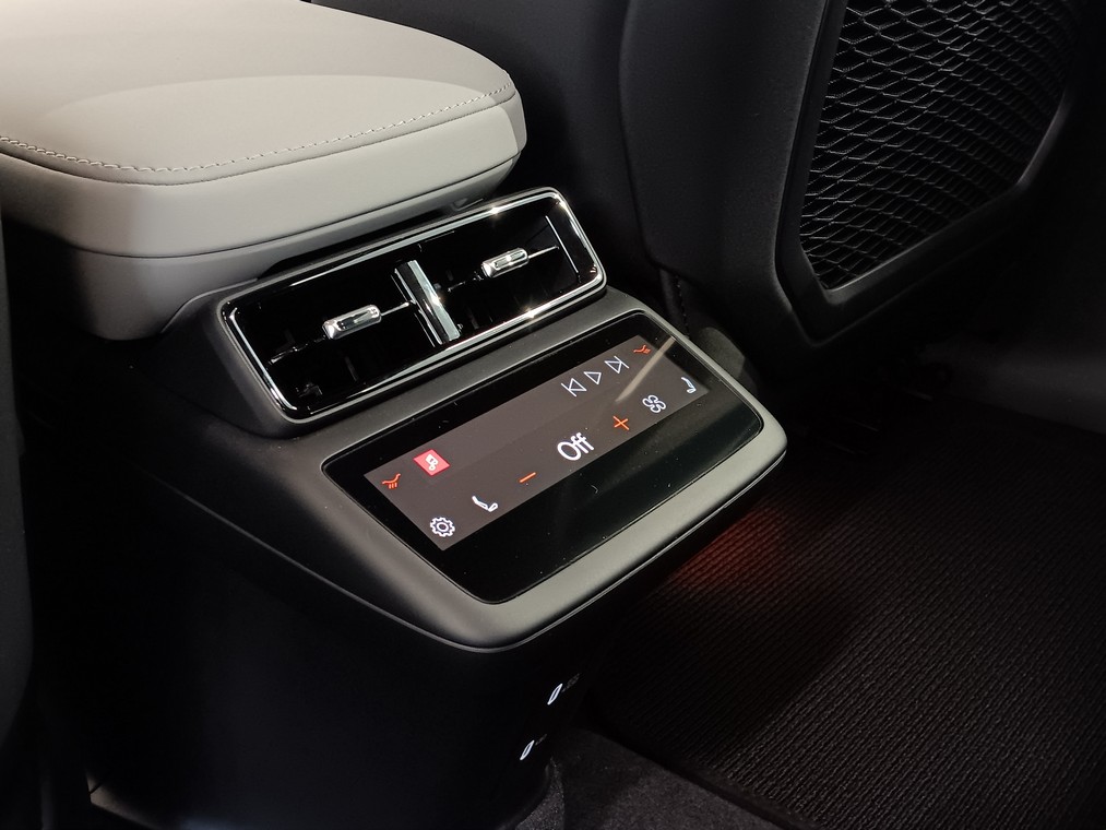 Polestar 4 LONG RANGE DUAL MOTOR PLUS TAKUU 24KK/40TKM.