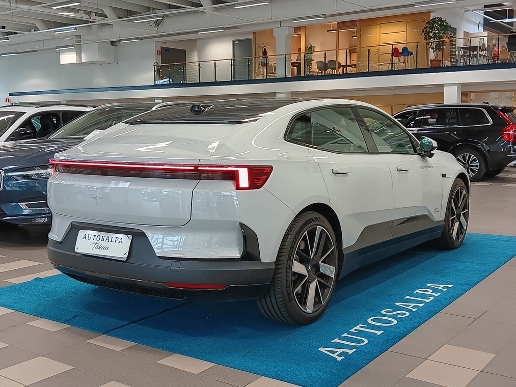 Polestar 4 LONG RANGE DUAL MOTOR PLUS TAKUU 24KK/40TKM.