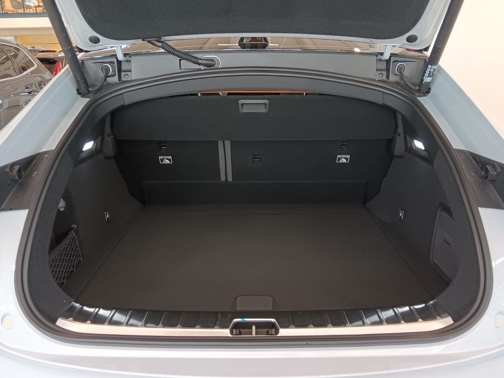 Polestar 4 LONG RANGE DUAL MOTOR PLUS TAKUU 24KK/40TKM