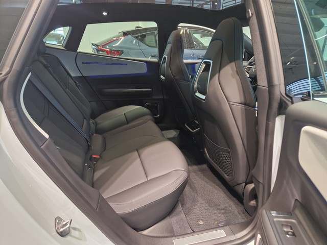 Polestar 4 LONG RANGE DUAL MOTOR PLUS TAKUU 24KK/40TKM