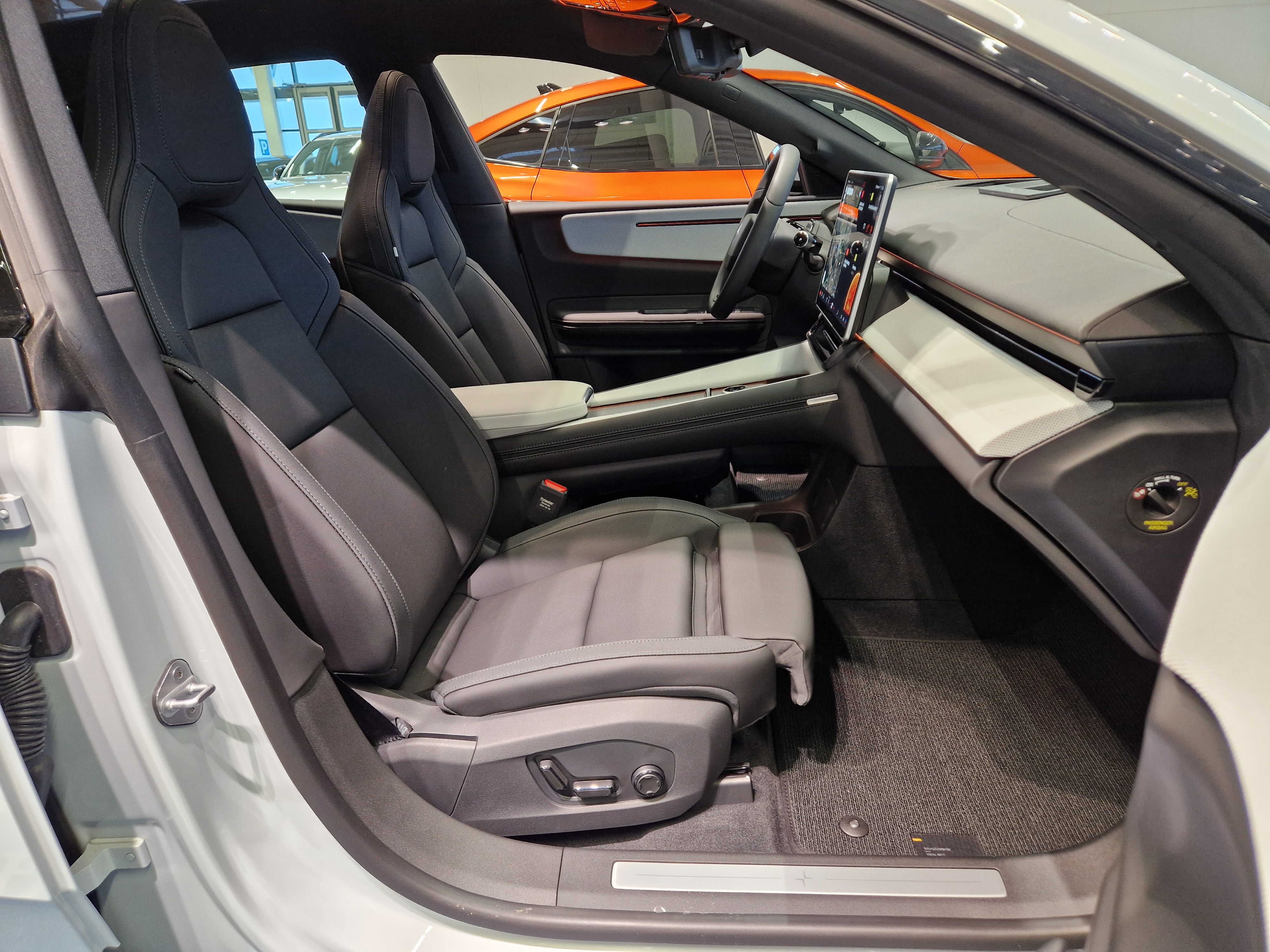 Polestar 4 LONG RANGE DUAL MOTOR PLUS