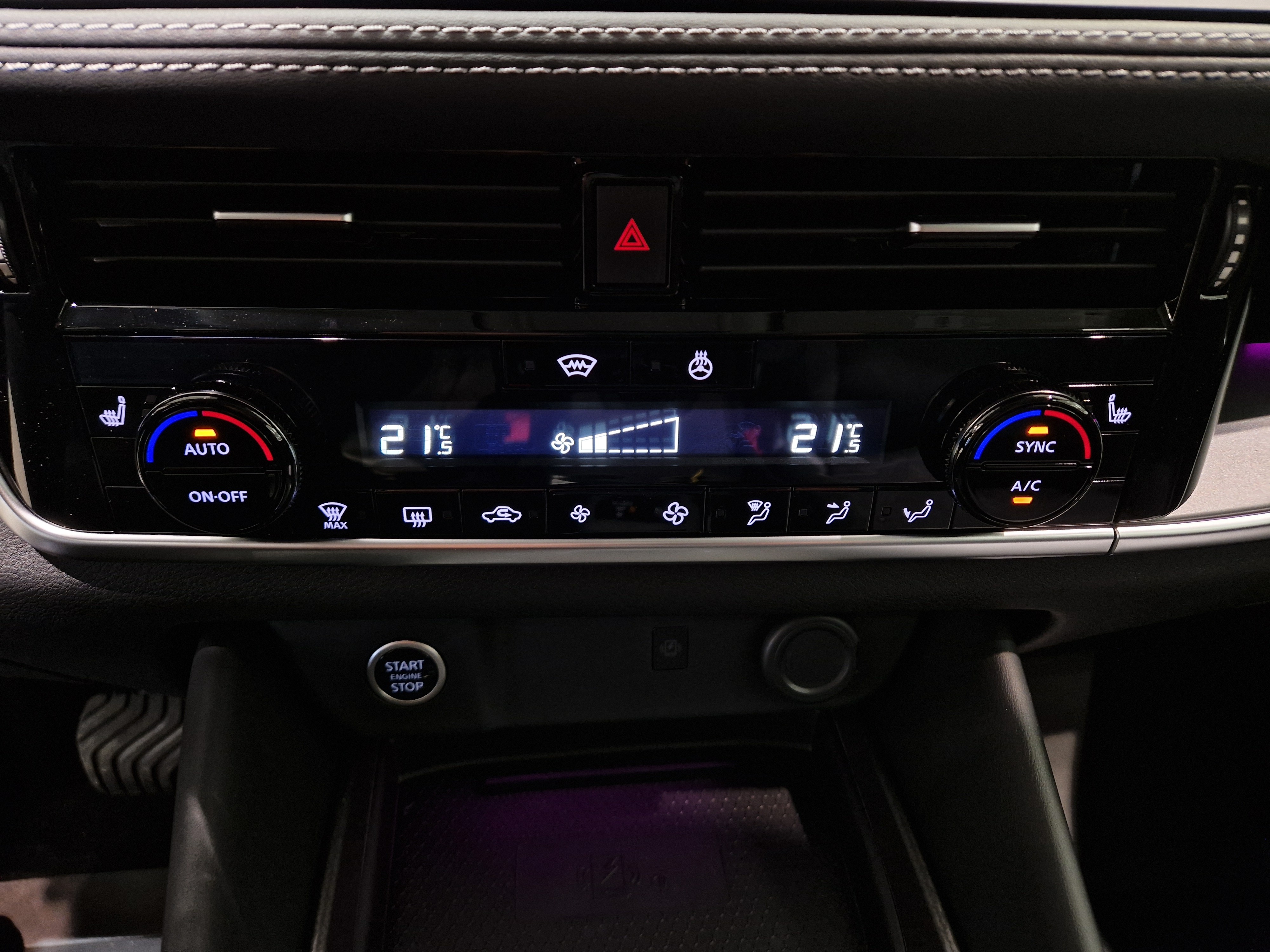 Nissan QASHQAI MHEV 158 XTRONIC 2WD N-CONNECTA.