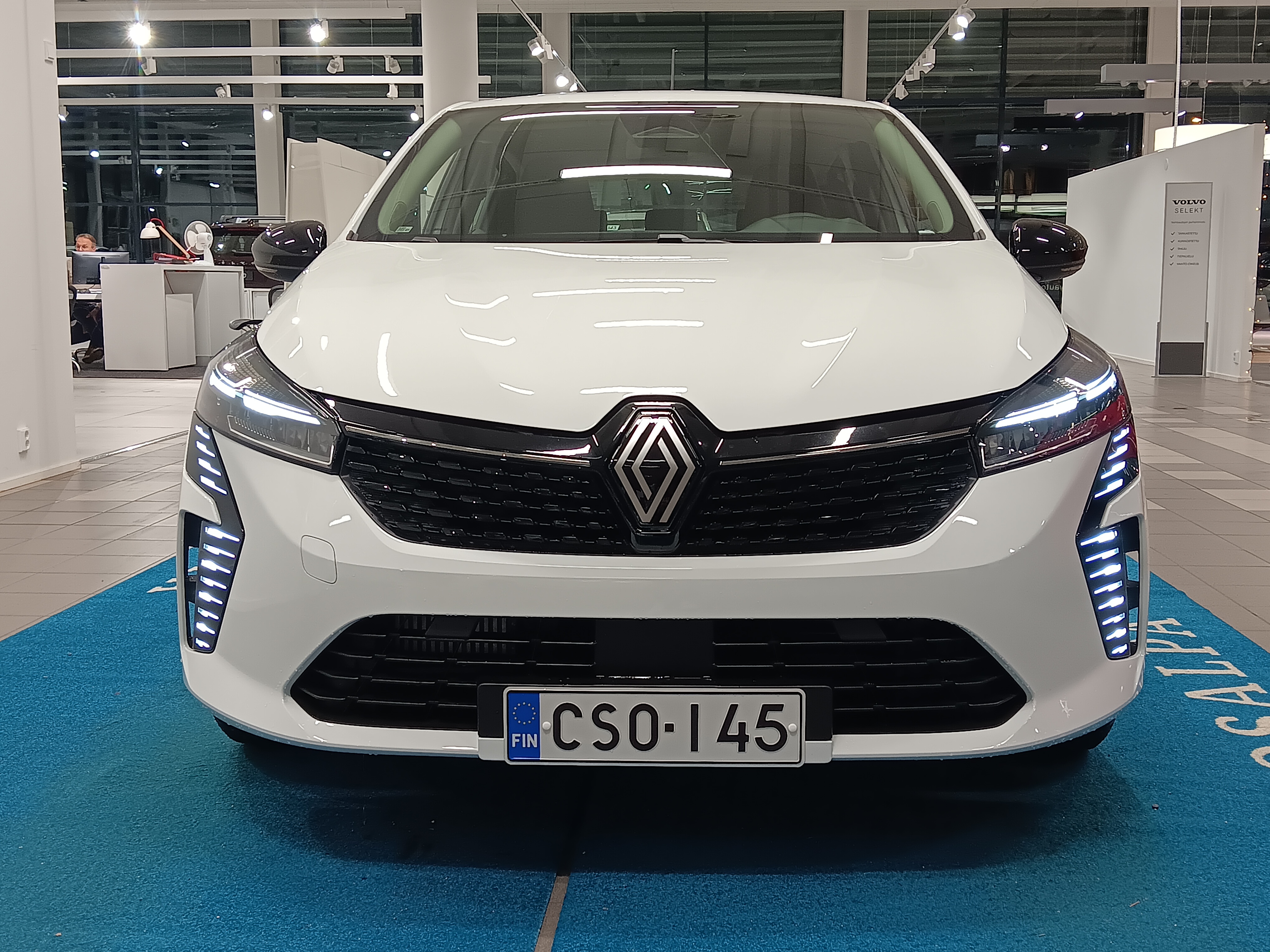 Renault Clio TCe 90 evolution 2024, kuva 2/15