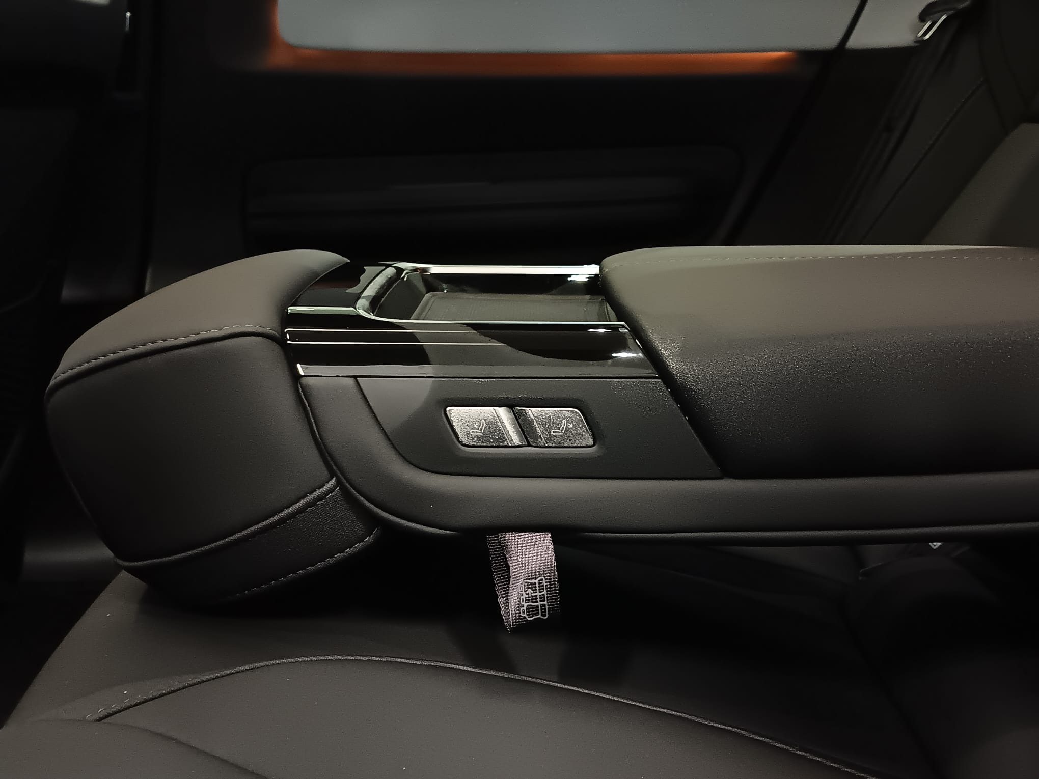 Polestar 4 LONG RANGE SINGLE MOTOR PRIME.