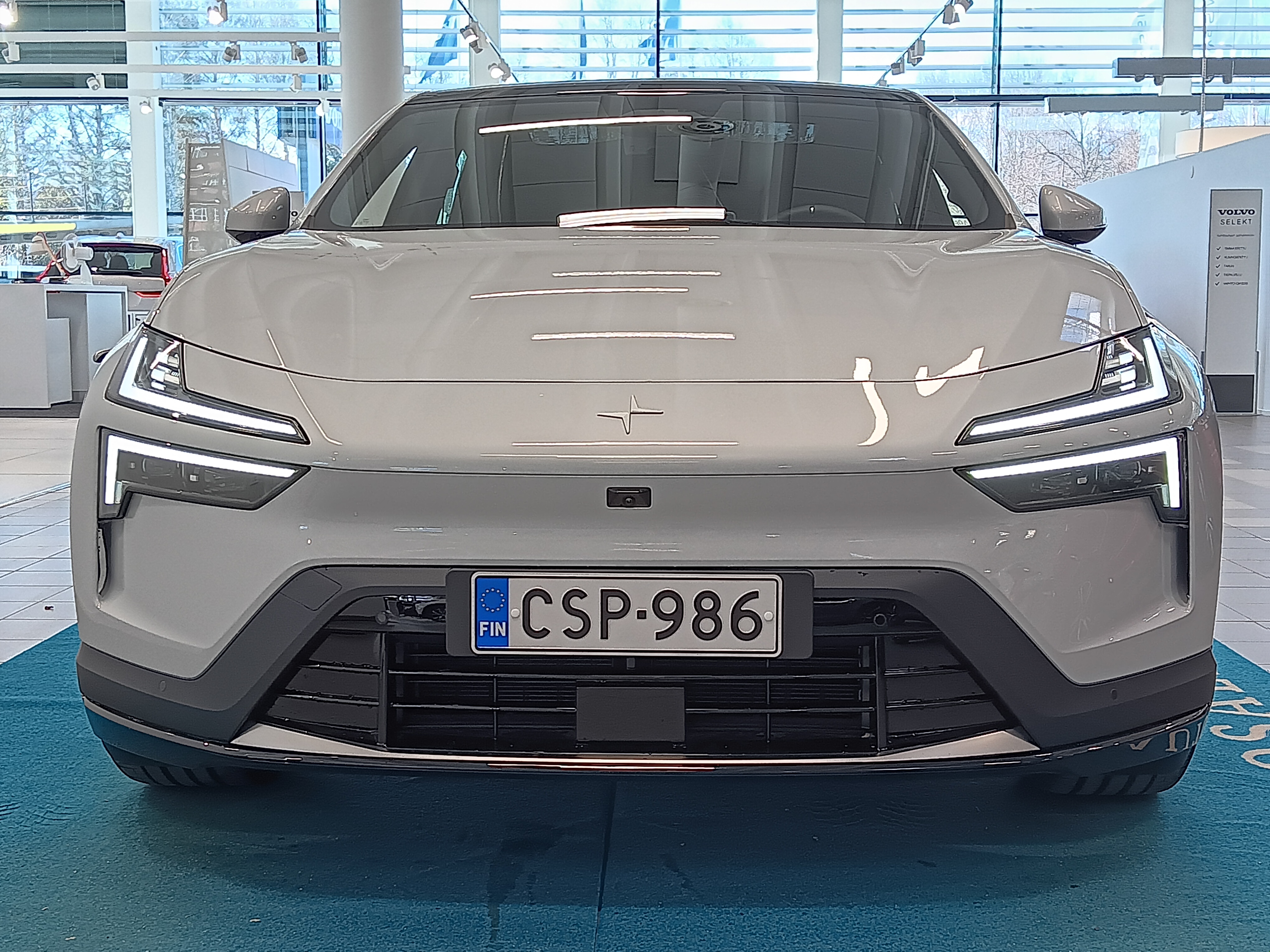 Polestar 4 LONG RANGE SINGLE MOTOR TAKUU 24KK/40TKM
