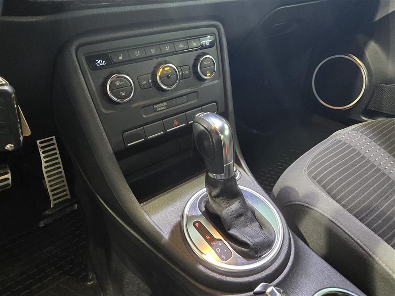 Volkswagen BEETLE SPORT 2,0 TSI 147 KW (200 HV) DSG-AUT.