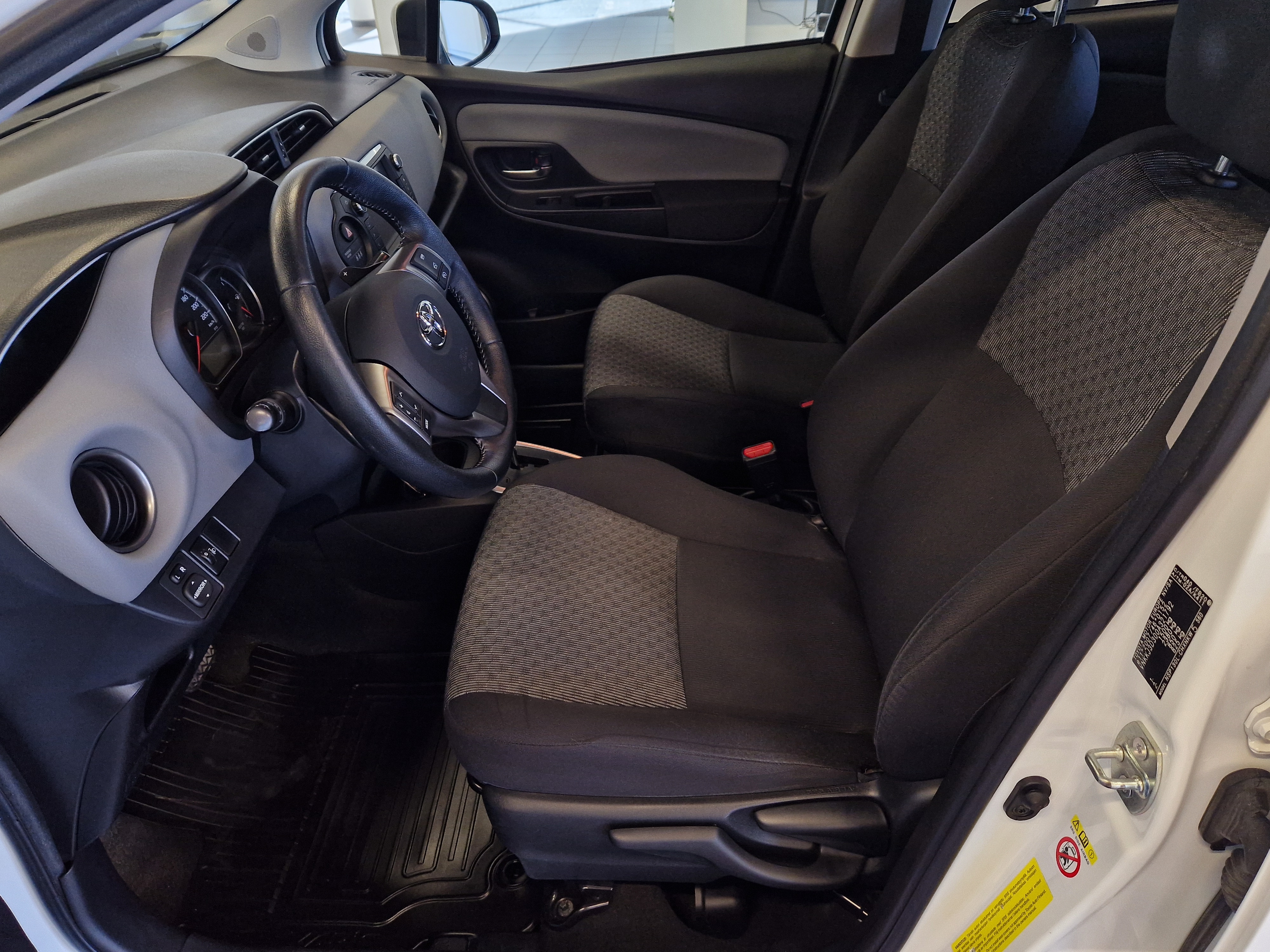 Toyota YARIS 1,33 DUAL VVT-I ACTIVE 5OV MULTIDRIVE S.